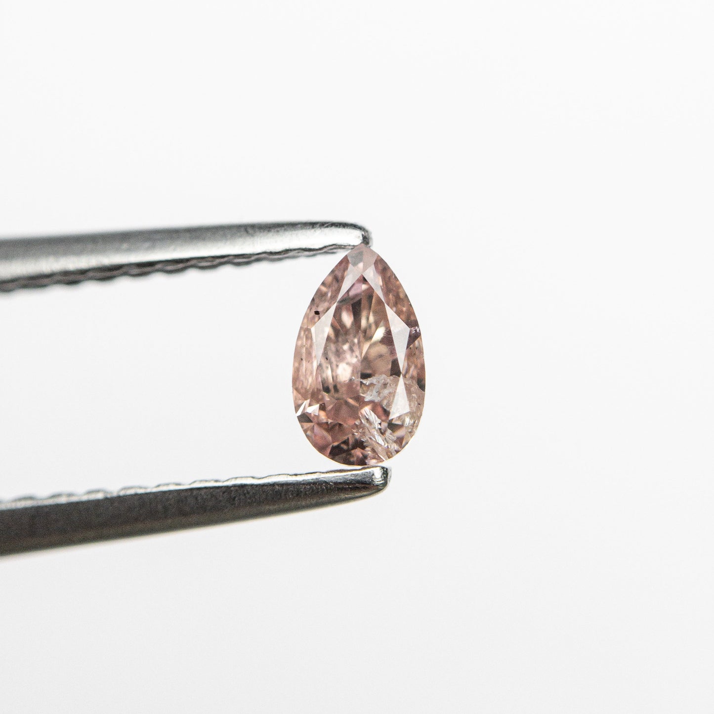 0.26ct 4.93x2.92x2.15mm ファンシー ピンク ペア ブリリアント 24106-01