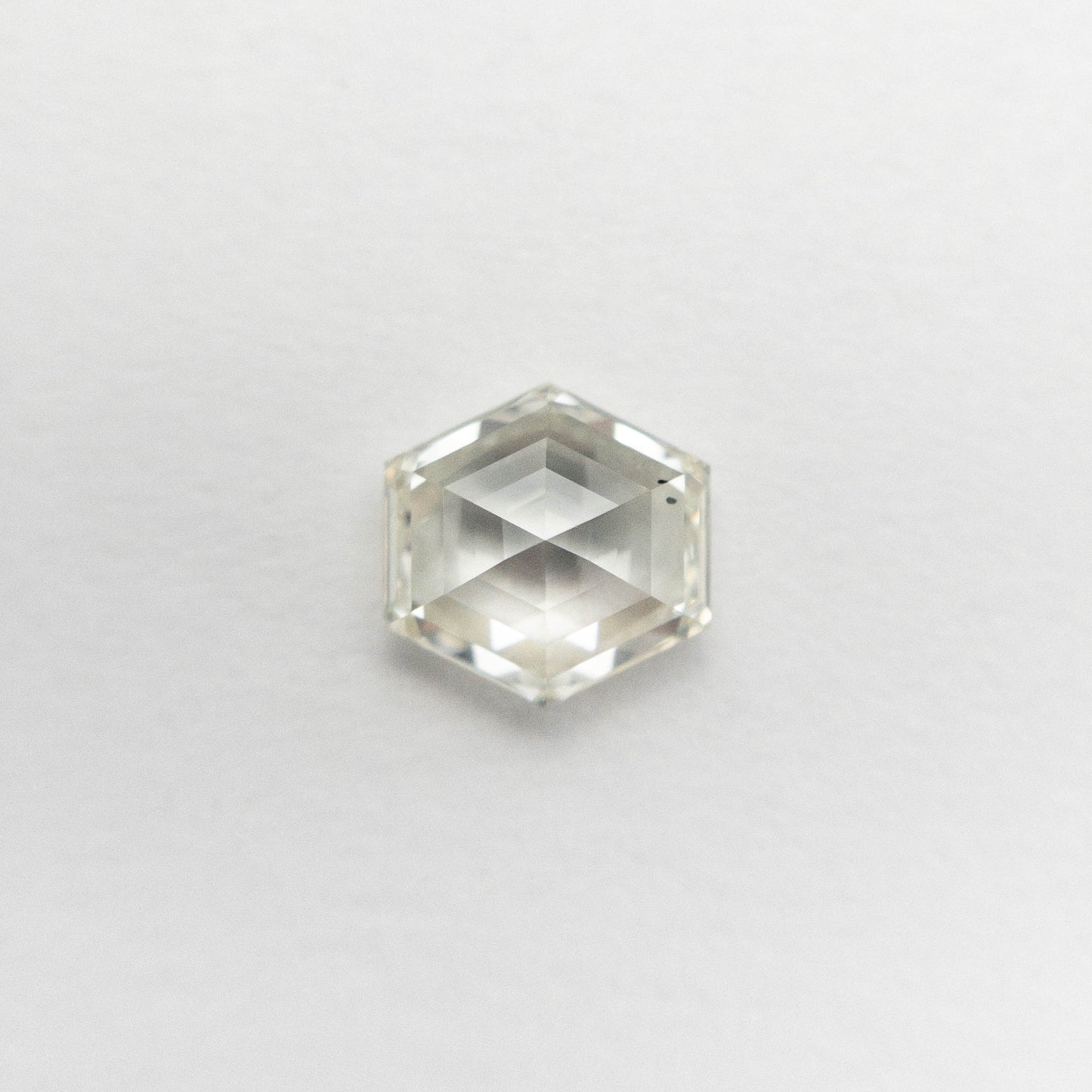 0.66ct 5.54x5.51x2.75mm SI1 K ヘキサゴン ステップカット 🇨🇦 19386-09