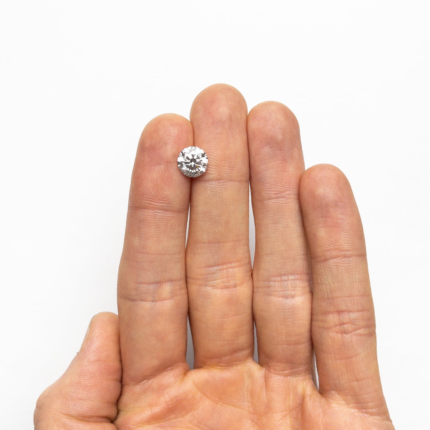 2.10ct 8.18x8.15x5.06mm SI3 ファンシー グレー ラウンド ブリリアント 19417-01