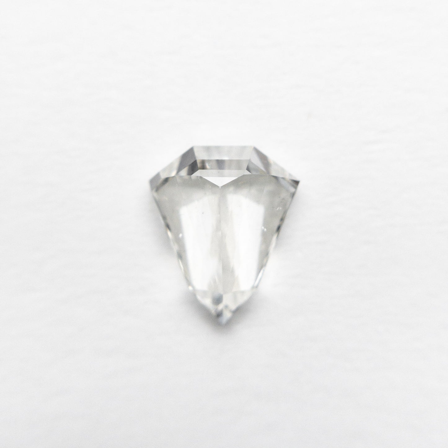1.09ct 7.76x6.65x3.18mm SI2 H シールド ステップカット 19492-01