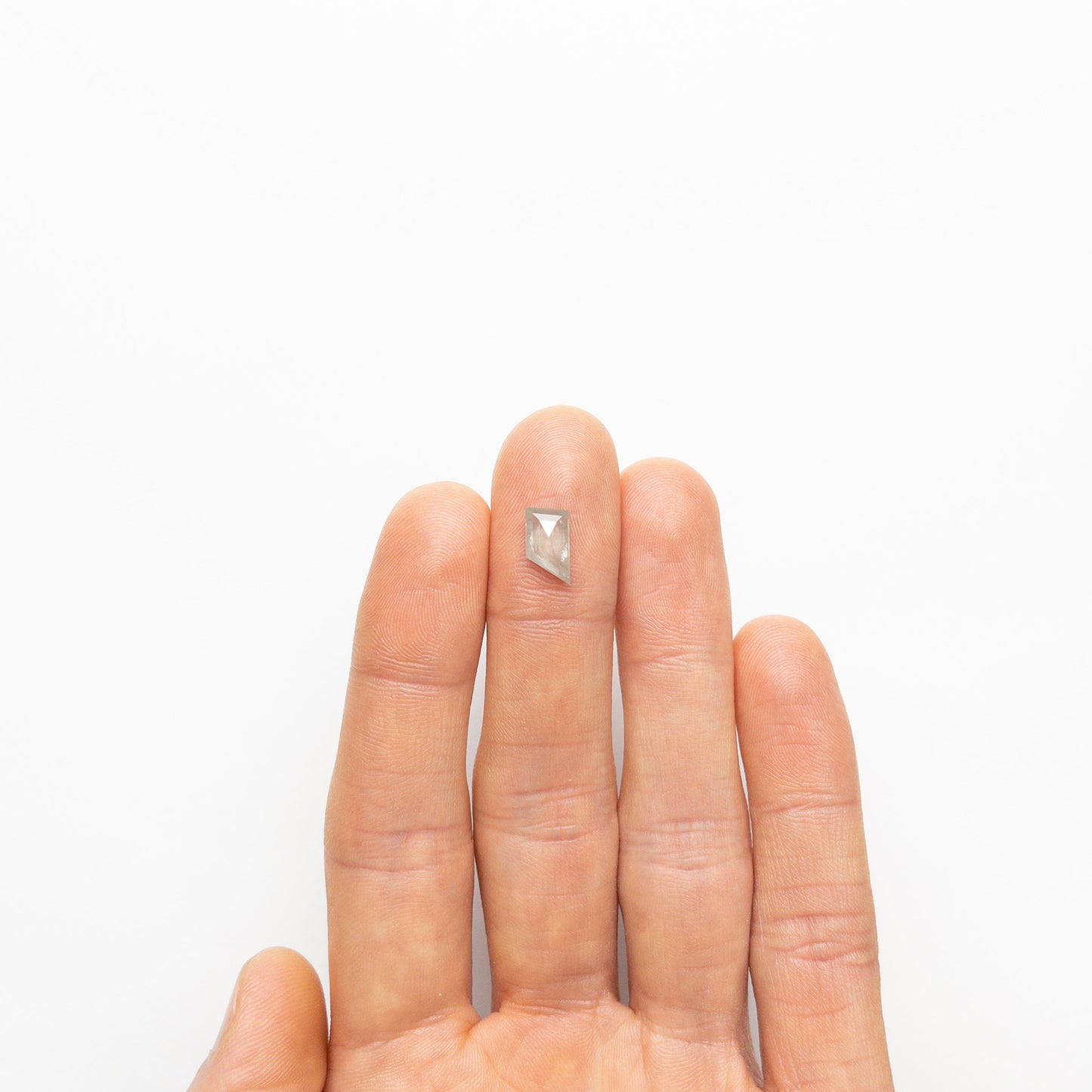 1.70ct 9.62x5.74x3.33mm ジオメトリックステップカット 19617-12