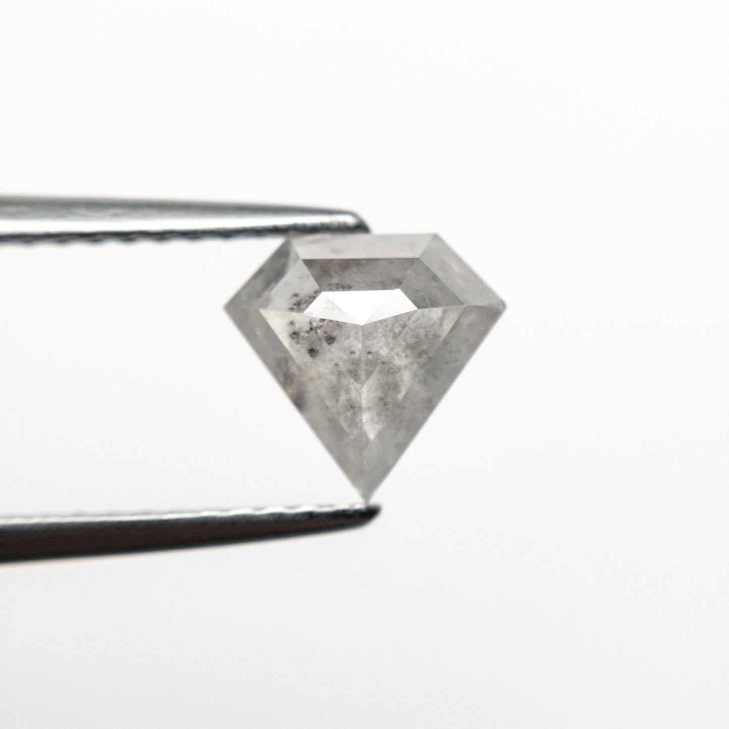 1.07ct 7.31x6.89x3.21mm シールド ローズカット 19617-15