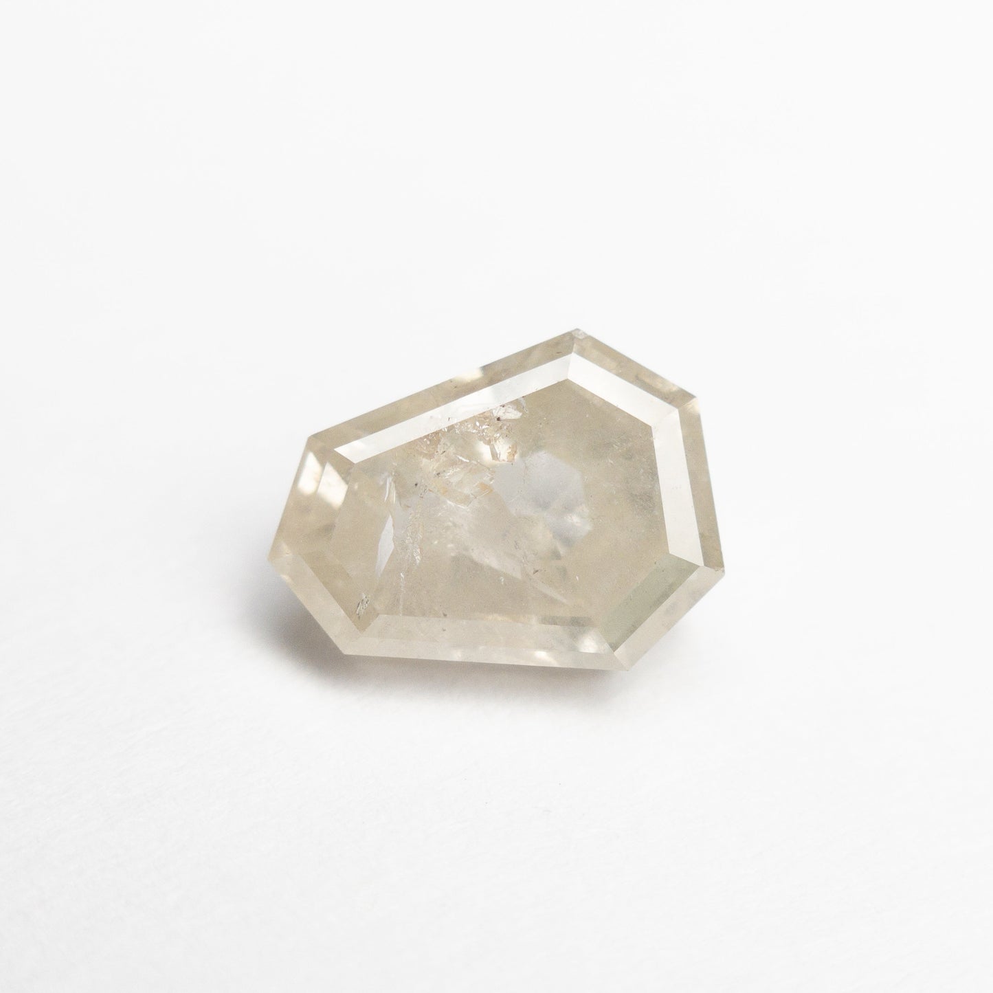 1.60ct 8.11x6.25x3.78mm シールド ダブルカット 19617-32