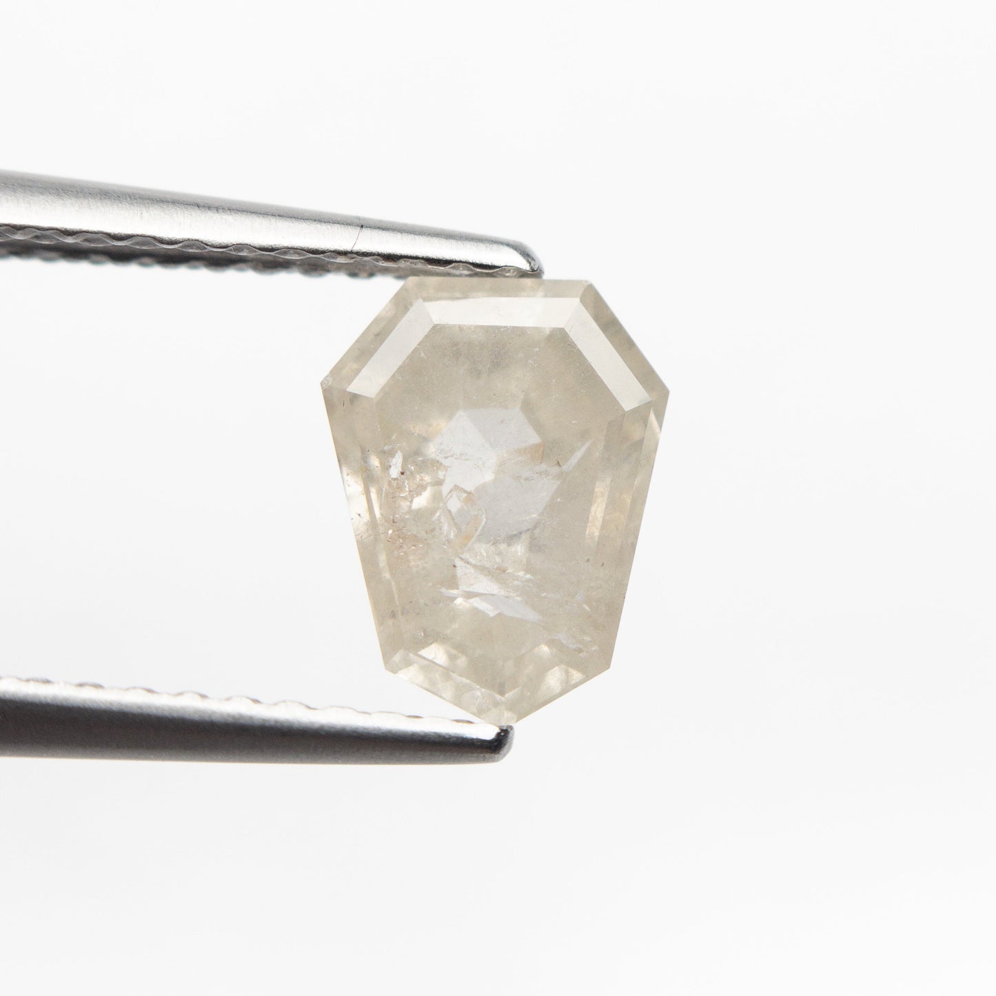 1.60ct 8.11x6.25x3.78mm シールド ダブルカット 19617-32