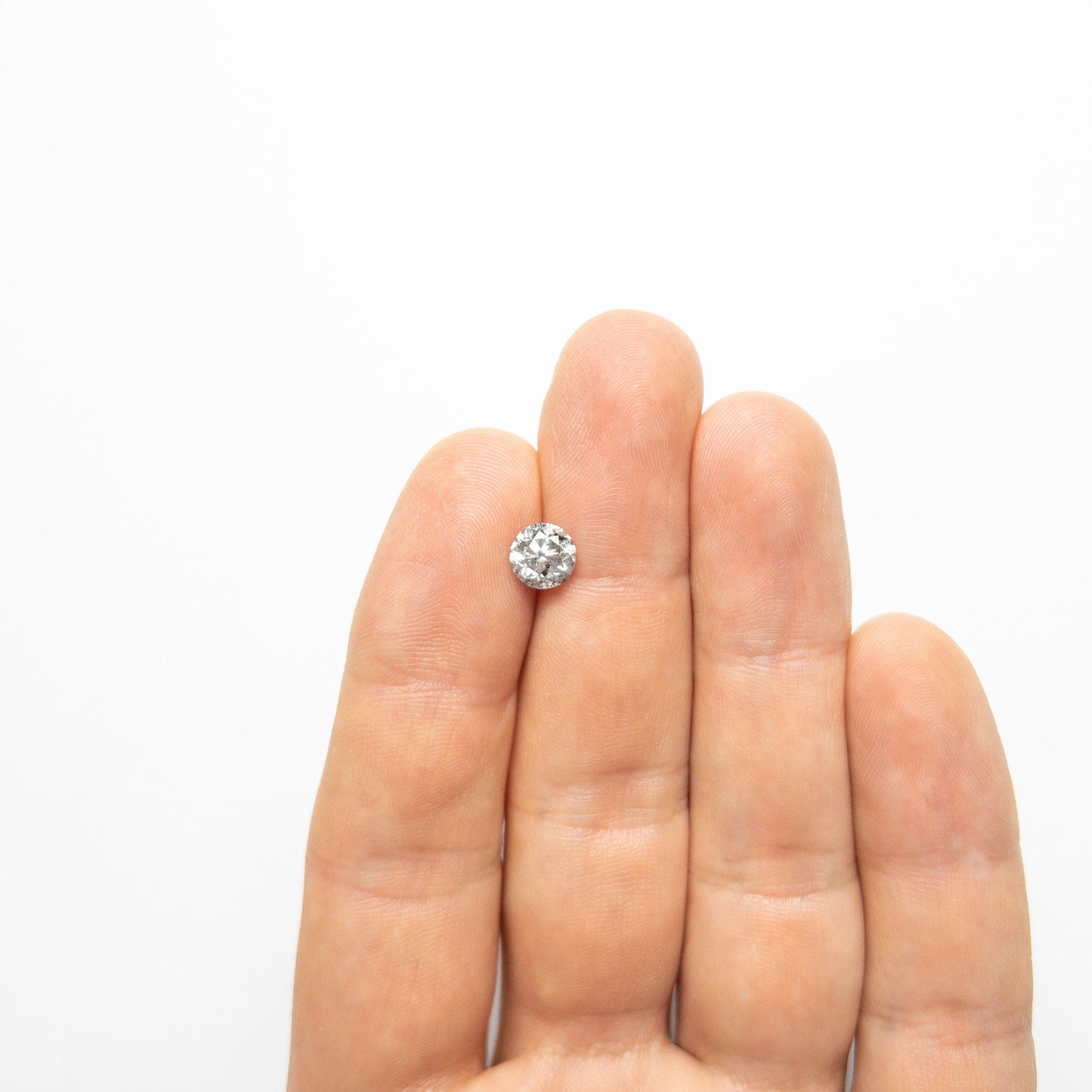 1.50ct 6.95x.6.90x4.65mm ラウンド ブリリアント 19912-09