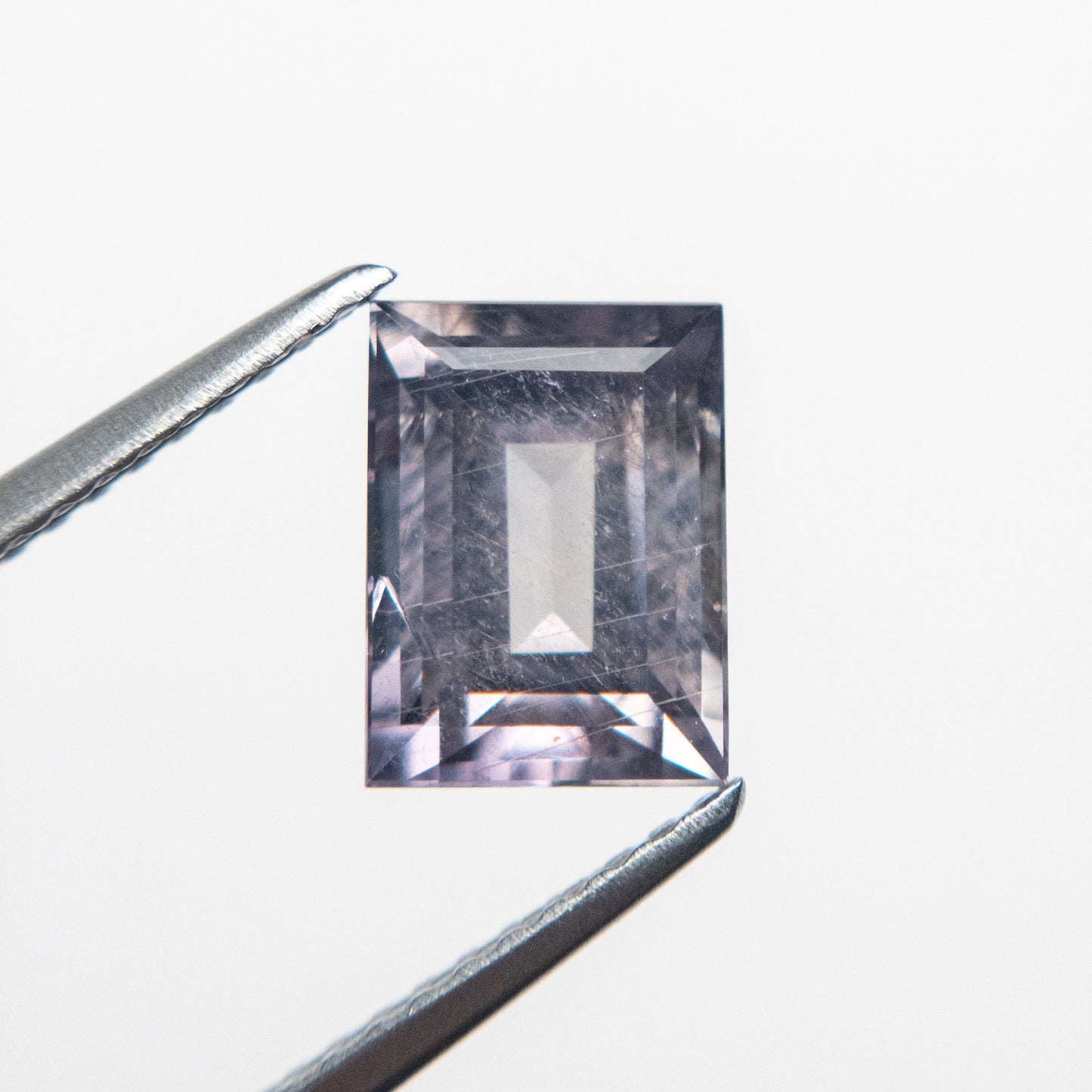 2.19ct 8.12x6.00x4.09mm レクタングル ステップ カット サファイア 20058-01