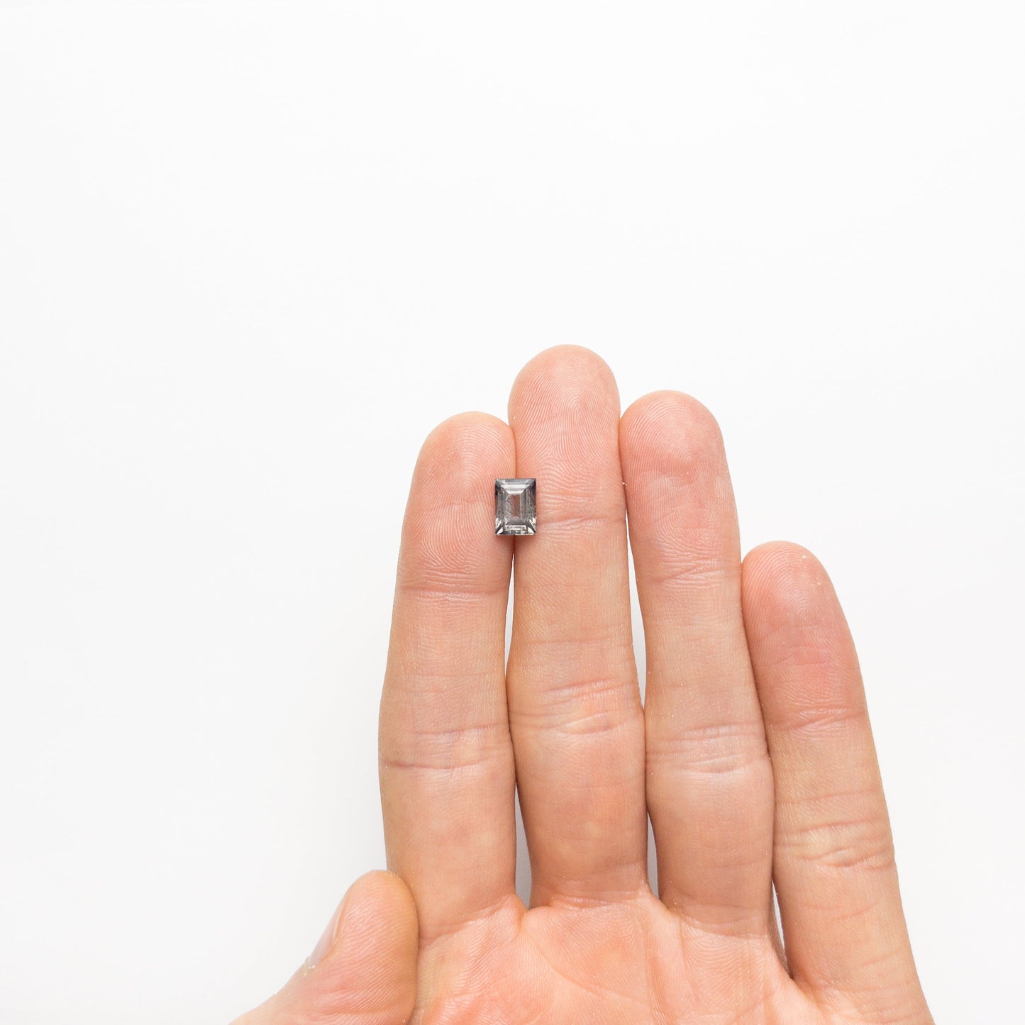 2.19ct 8.12x6.00x4.09mm レクタングル ステップ カット サファイア 20058-01