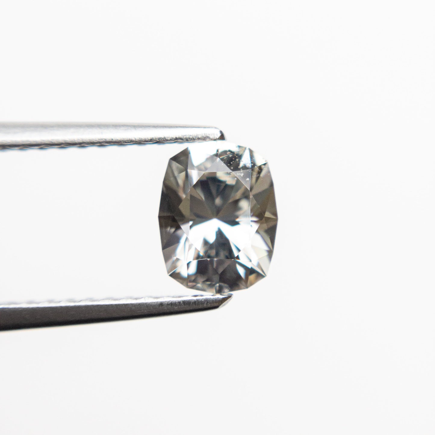0.93ct 6.60x5.19x3.82mm ジオ クッション ブリリアント サファイア 20830-01