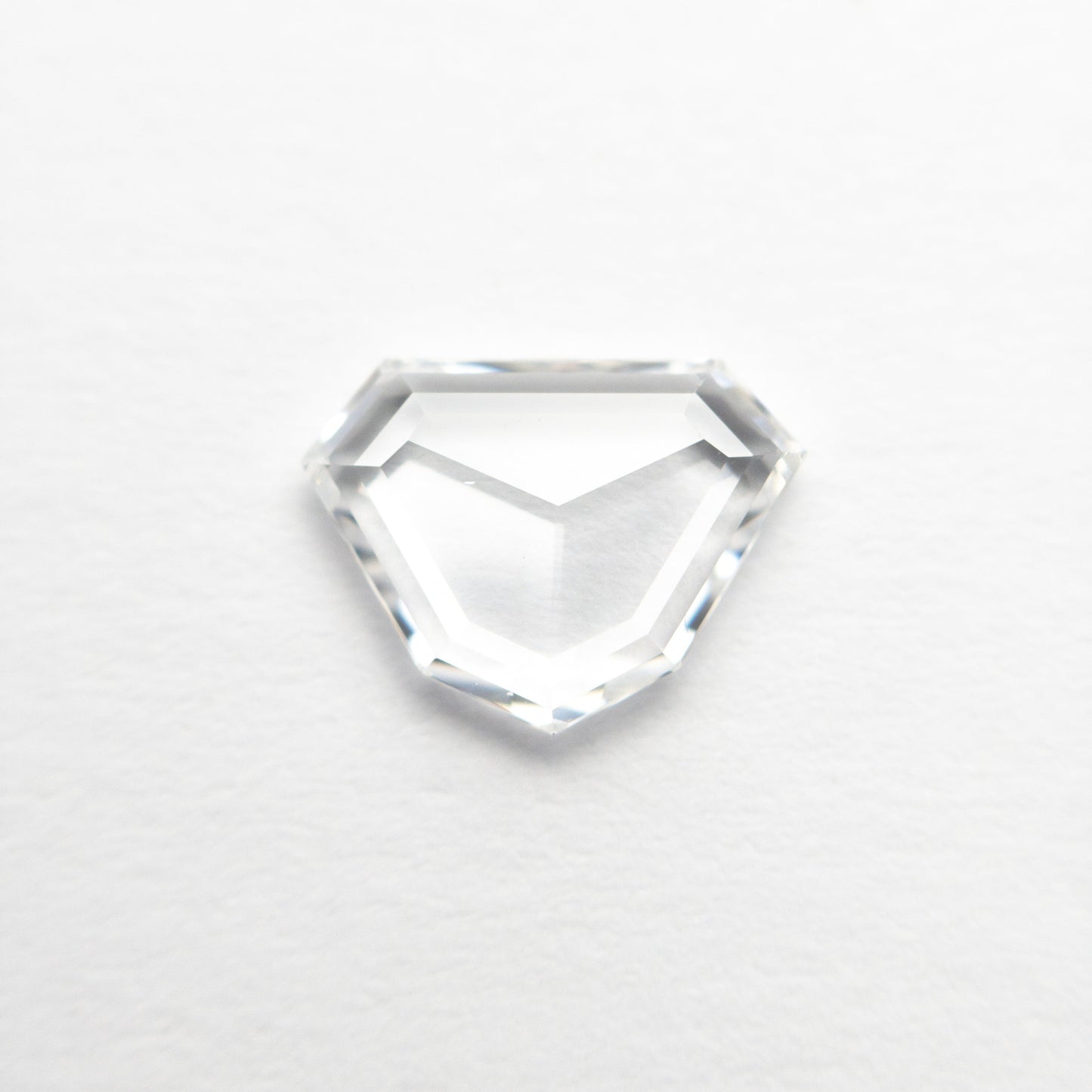 0.99ct 8.89x6.63x1.75mm VS1 E シールド ローズカット 20939-06