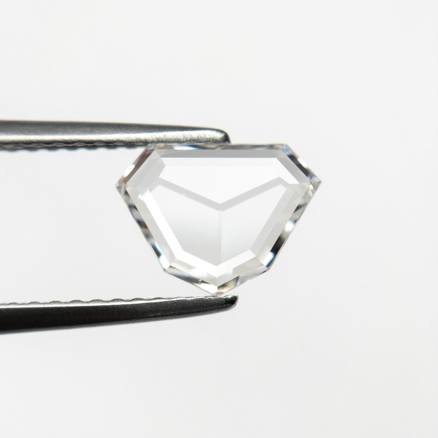 0.99ct 8.89x6.63x1.75mm VS1 E シールド ローズカット 20939-06