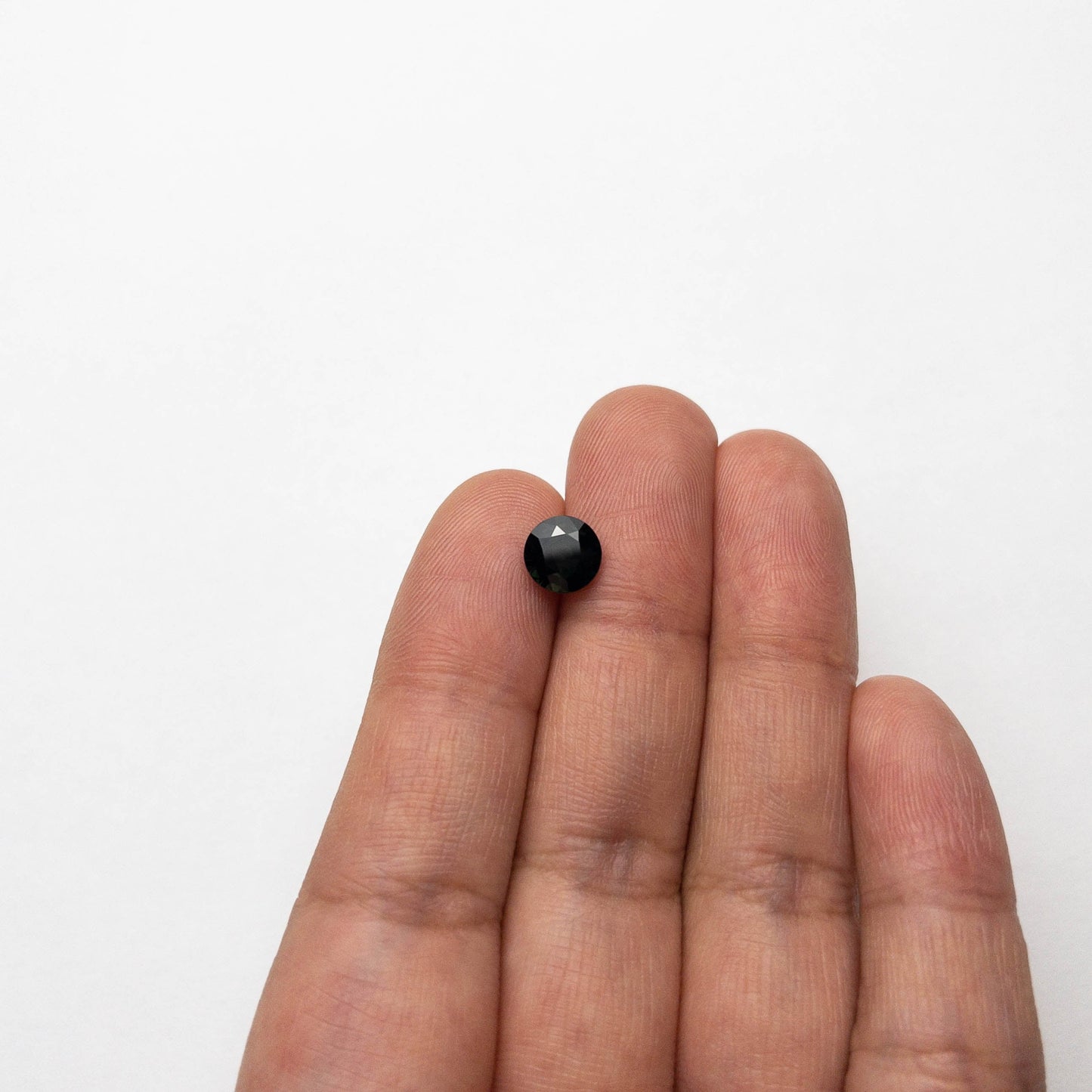 1.84ct 7.05x6.99x4.76mm ラウンド ブリリアント サファイア 20959-10