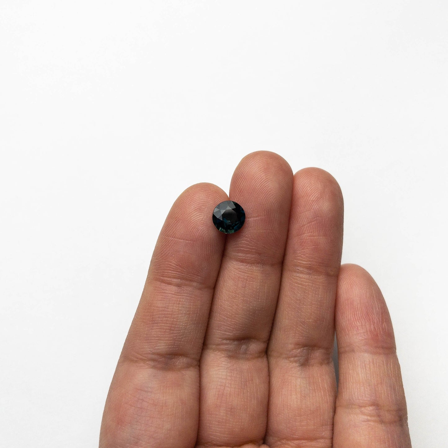 1.75ct 7.36x7.31x4.08mm ラウンドブリリアントサファイア 20959-09