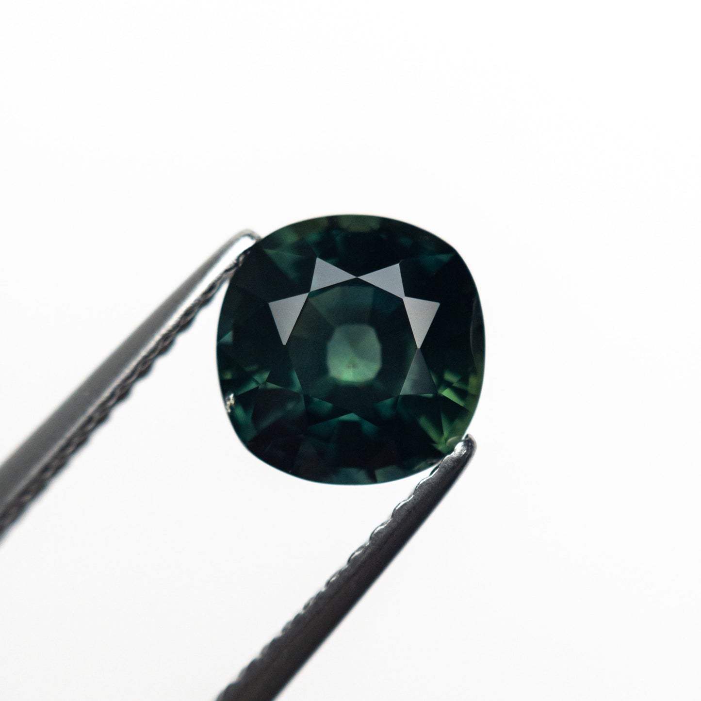 1.86ct 7.10x7.05x4.56mm クッションブリリアントサファイア 20995-13