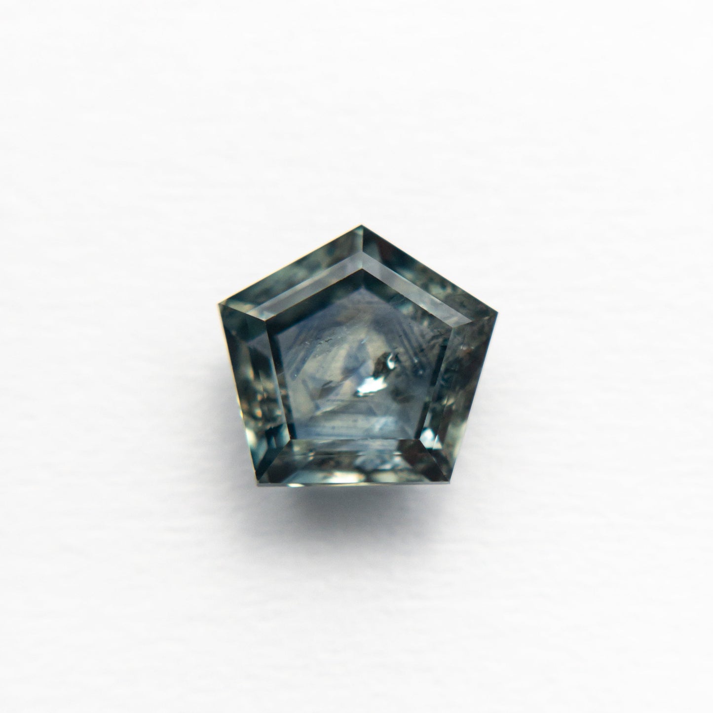 1.72ct 7.16x6.63x3.43mm ペンタゴン ダブルカット サファイア 21592-10