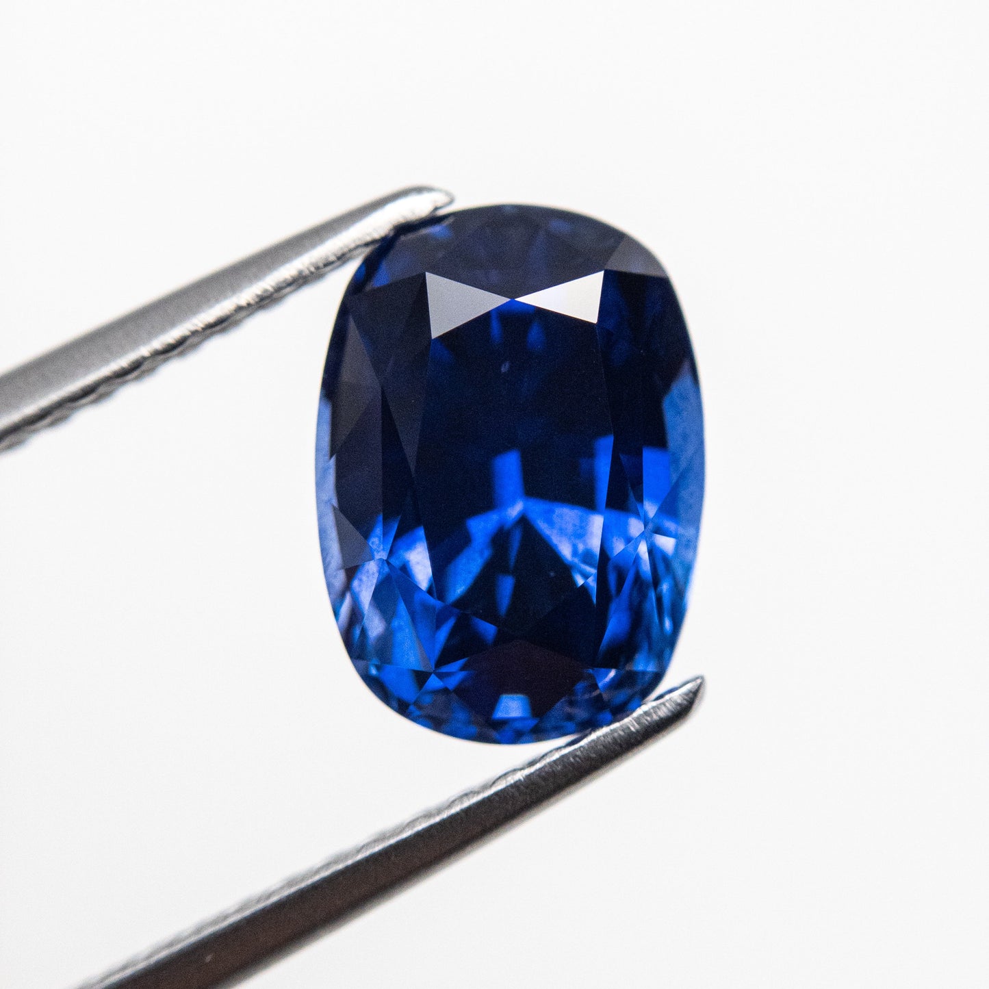 2.98ct 9.22x6.66x5.66mm クッション ブリリアント サファイア 22149-01