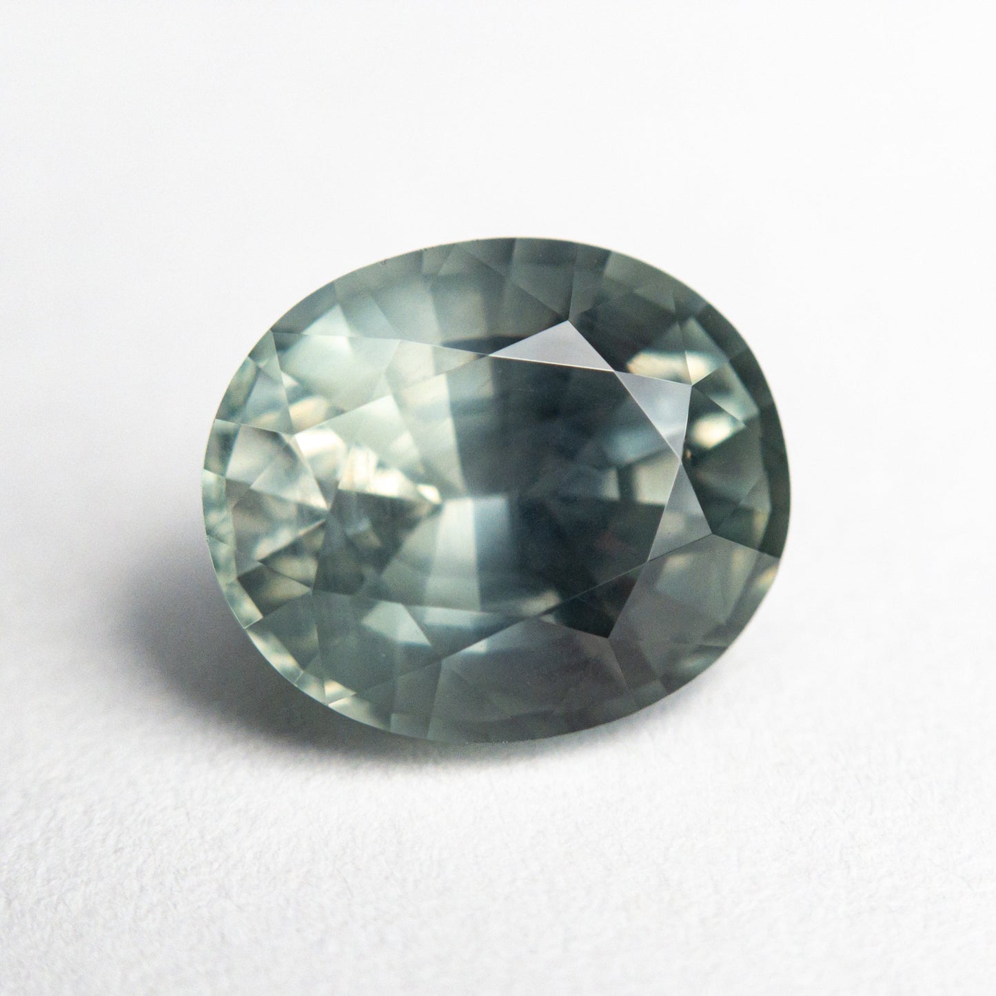 4.18ct 9.75x8.22x6.43mm オーバル ブリリアント サファイア 22690-05