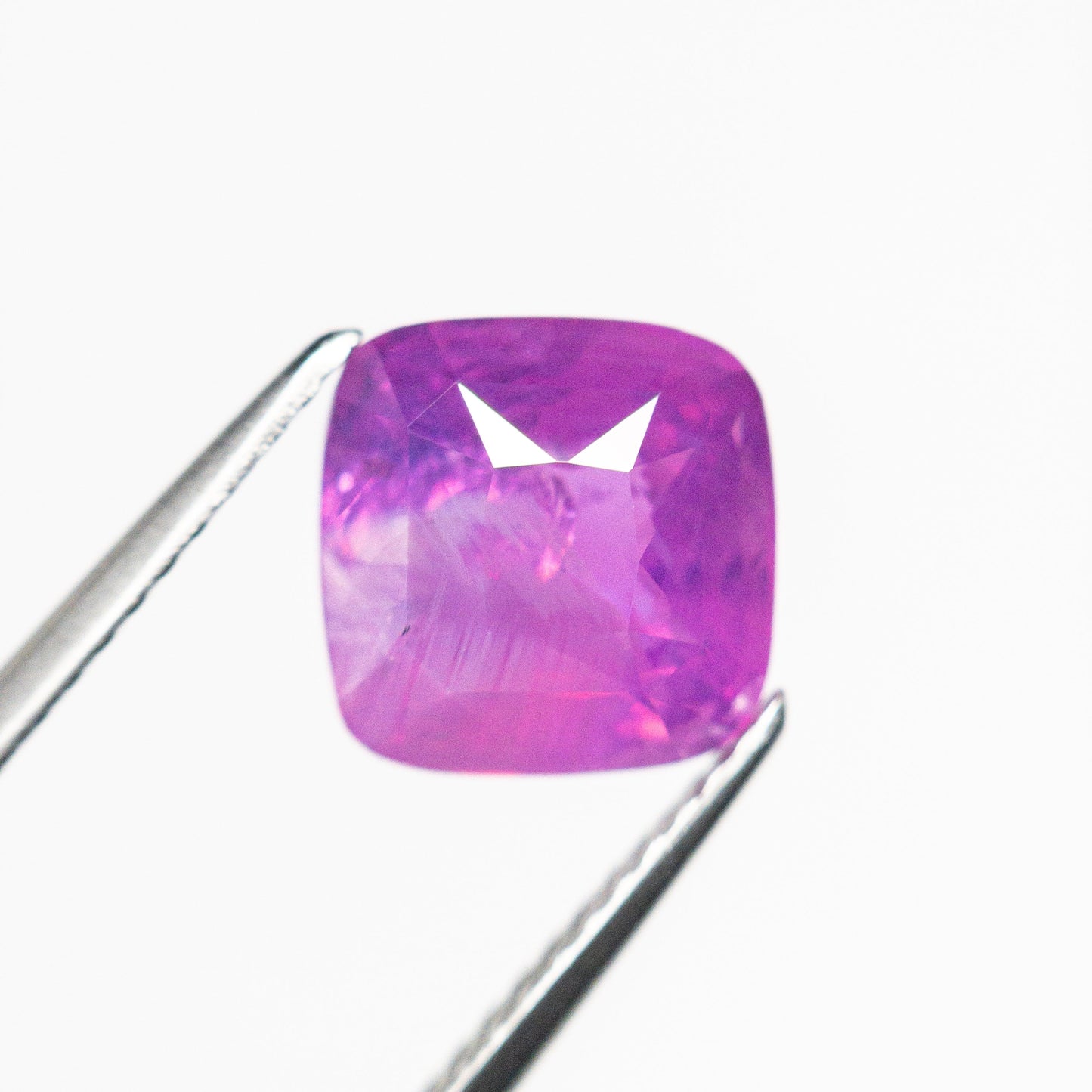 3.52ct 8.28x8.26x5.22mm クッション ブリリアント サファイア 22930-01
