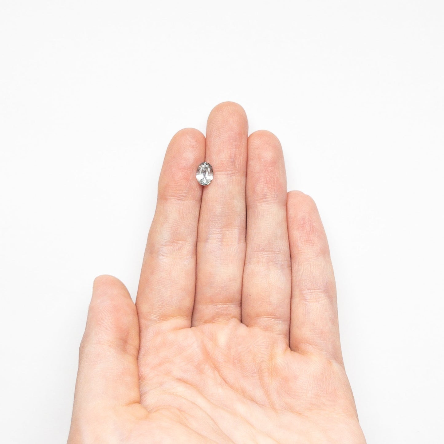 0.88ct 7.15x5.26x2.97mm オーバル ブリリアント サファイア 23447-34