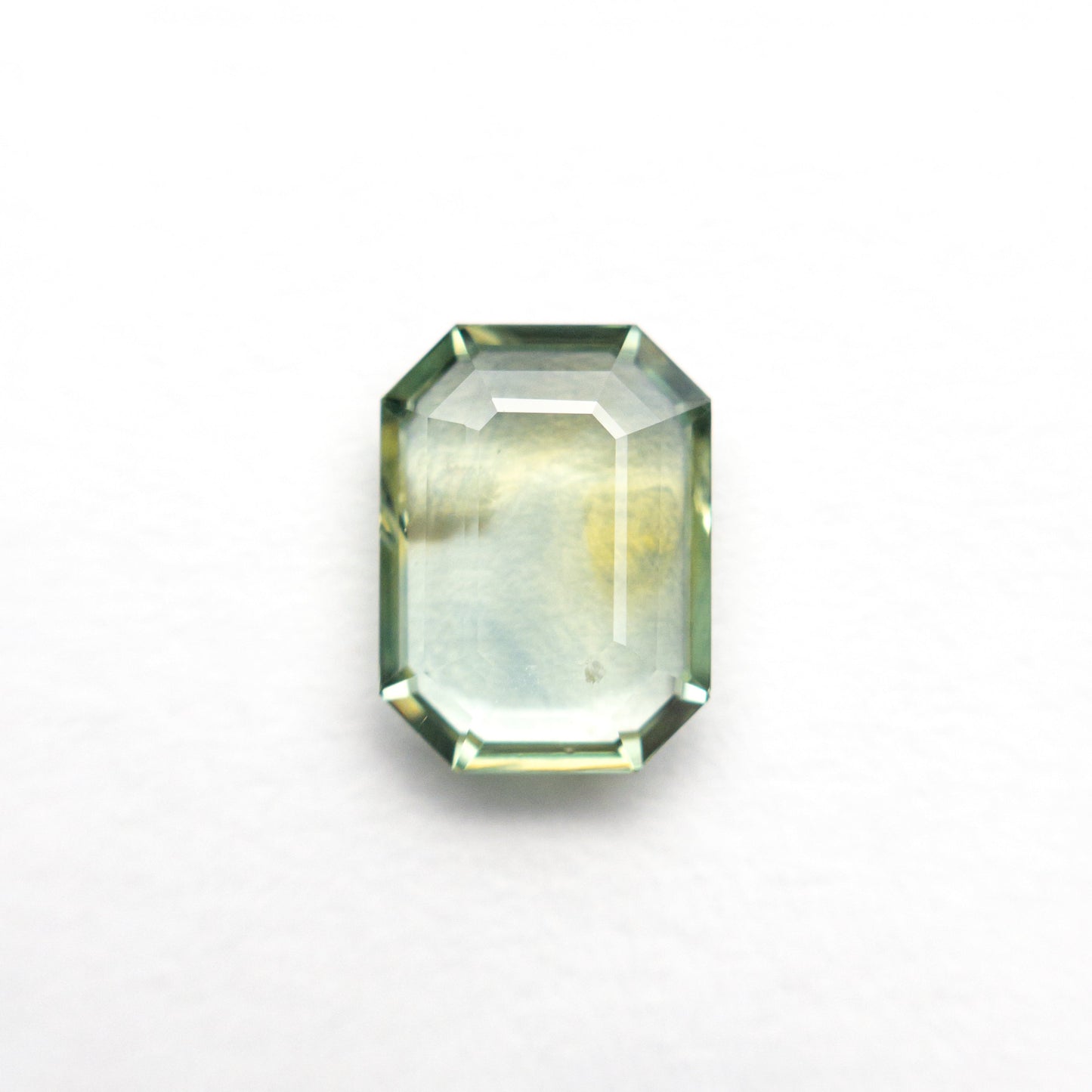 1.74ct 8.08x6.00x2.64mm コーナーカット 長方形 ポートレートカット サファイア 23474-58