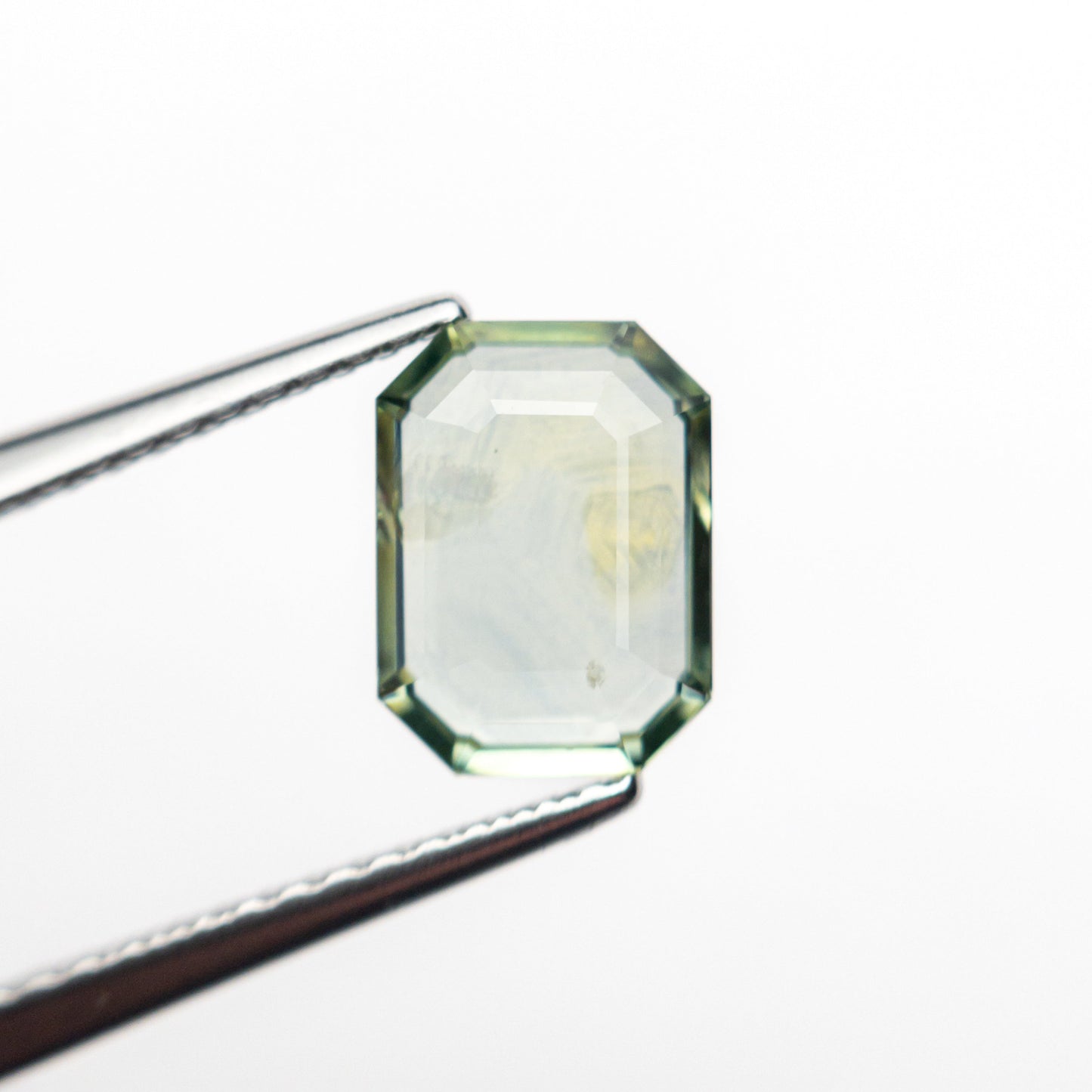 1.74ct 8.08x6.00x2.64mm コーナーカット 長方形 ポートレートカット サファイア 23474-58