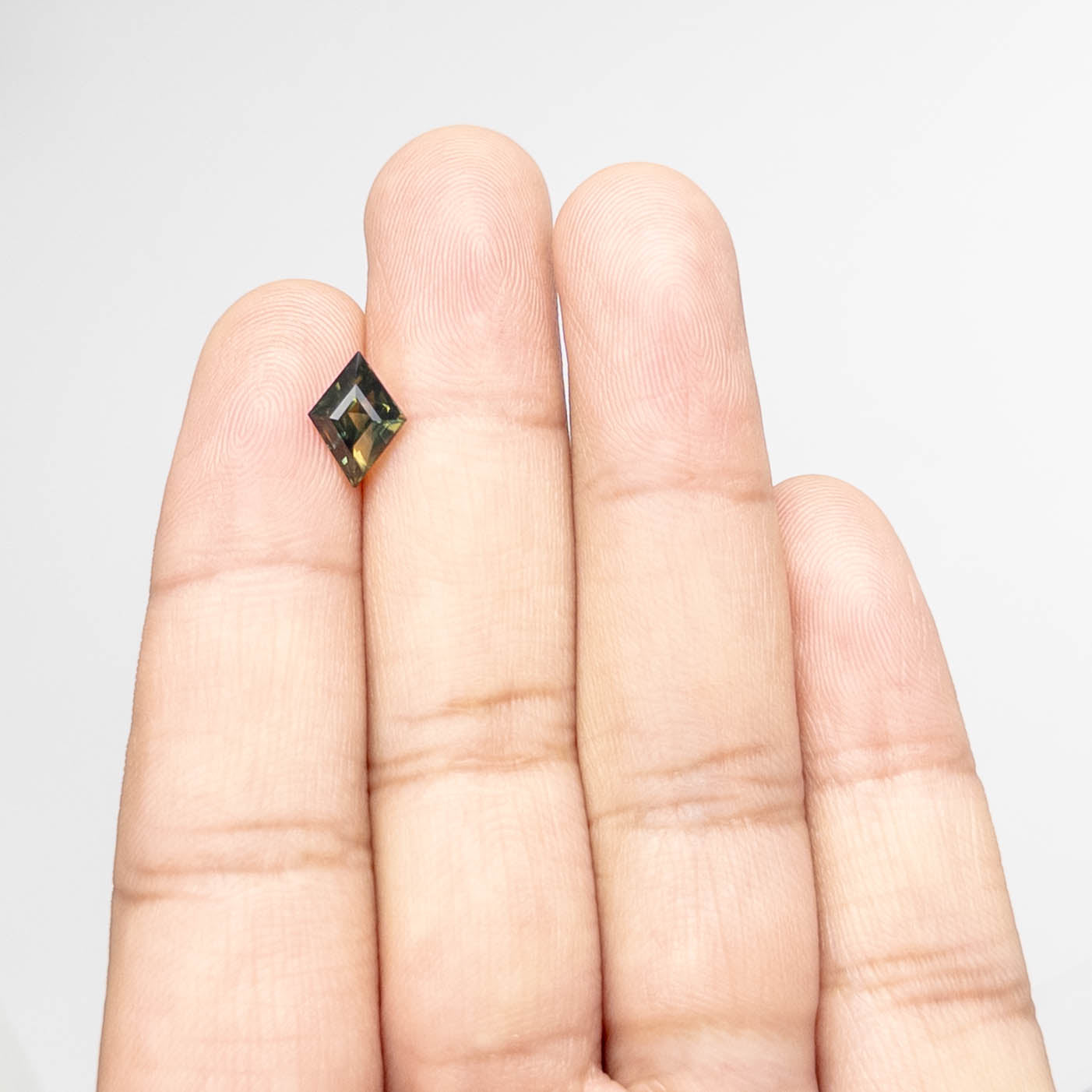 2.03ct 10.50x7.67x5.08mm ロゼンジ ステップ カット サファイア 23484-01