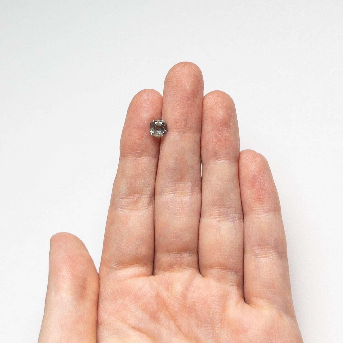 1.42ct 5.86x5.84x4.69mm クッション ブリリアント サファイア 23667-04