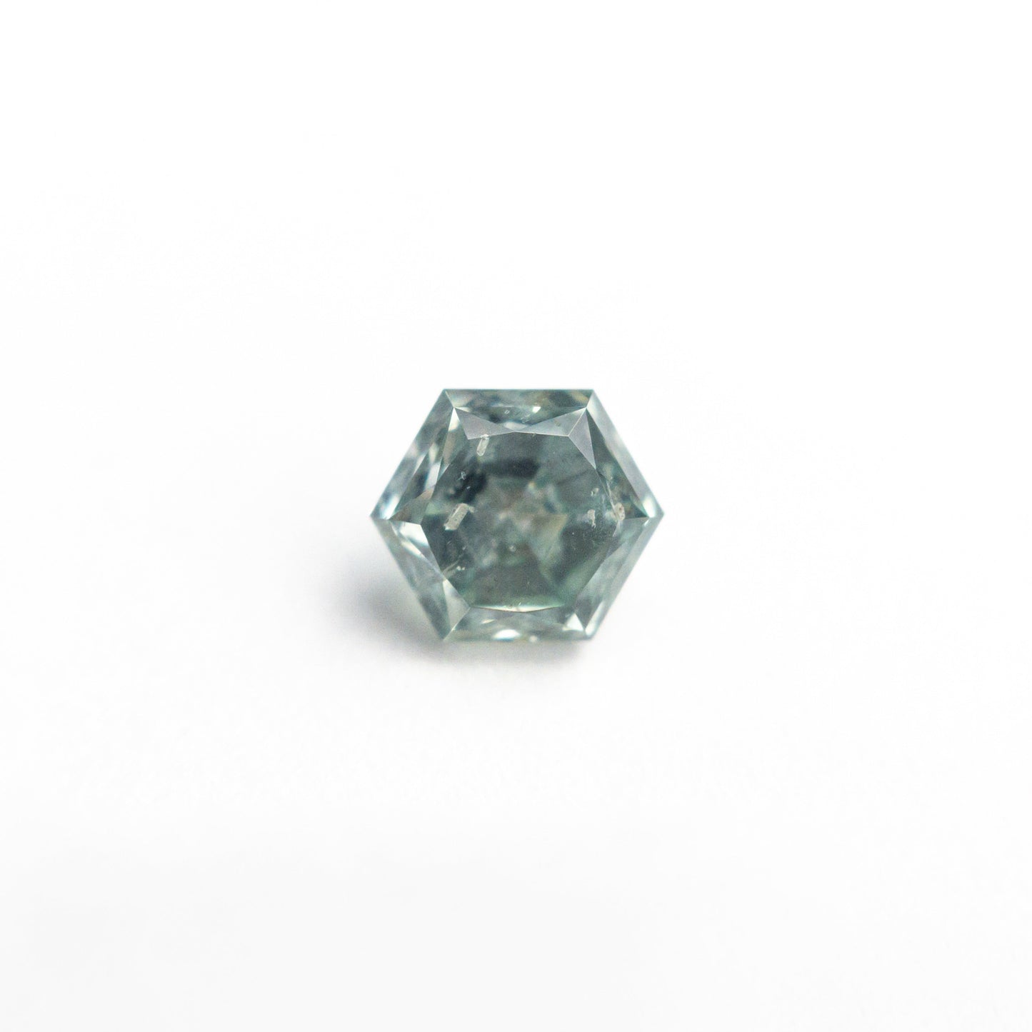 0.90カラット 5.64x4.82x4.01mm ヘキサゴンブリリアントサファイア 23671-03