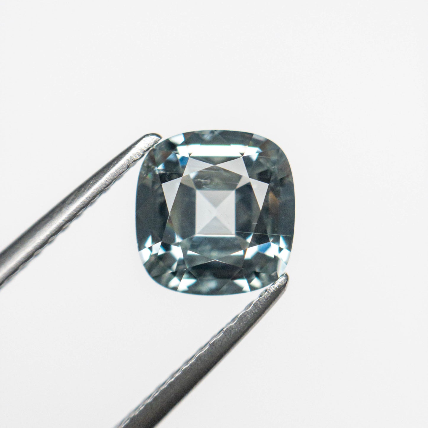 1.90ct 7.36x7.07x4.14mm クッション ブリリアント サファイア 23672-03
