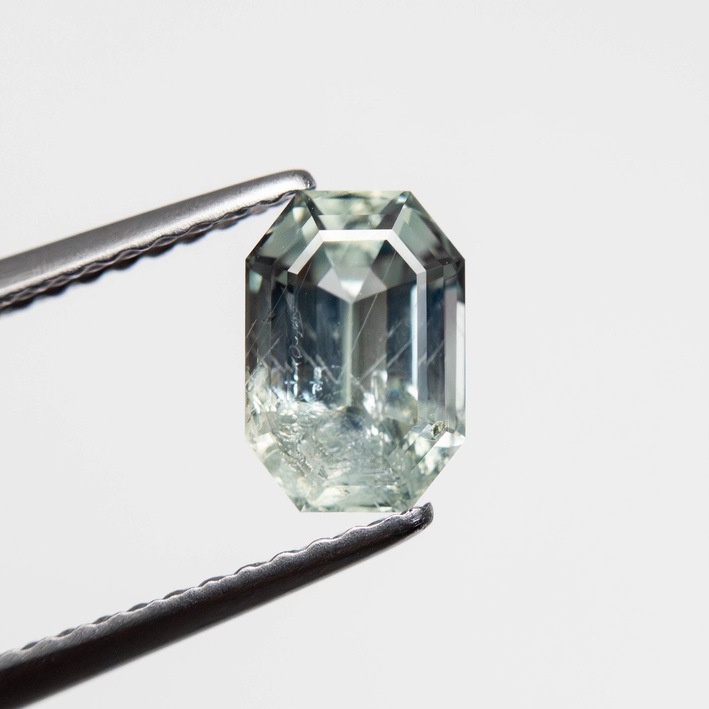 1.52ct 7.25x4.97x4.04mm カット コーナー レクタングル ステップ カット サファイア 23699-07