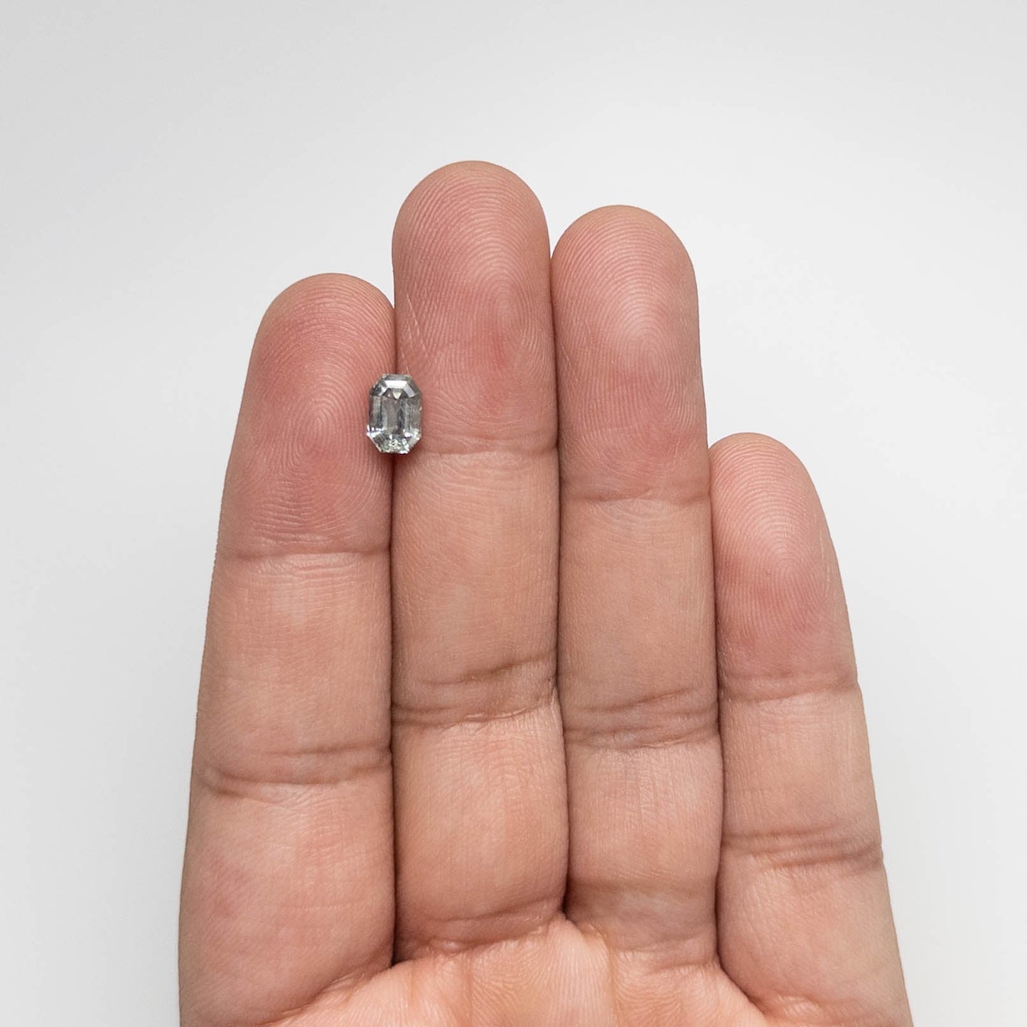 1.52ct 7.25x4.97x4.04mm カット コーナー レクタングル ステップ カット サファイア 23699-07