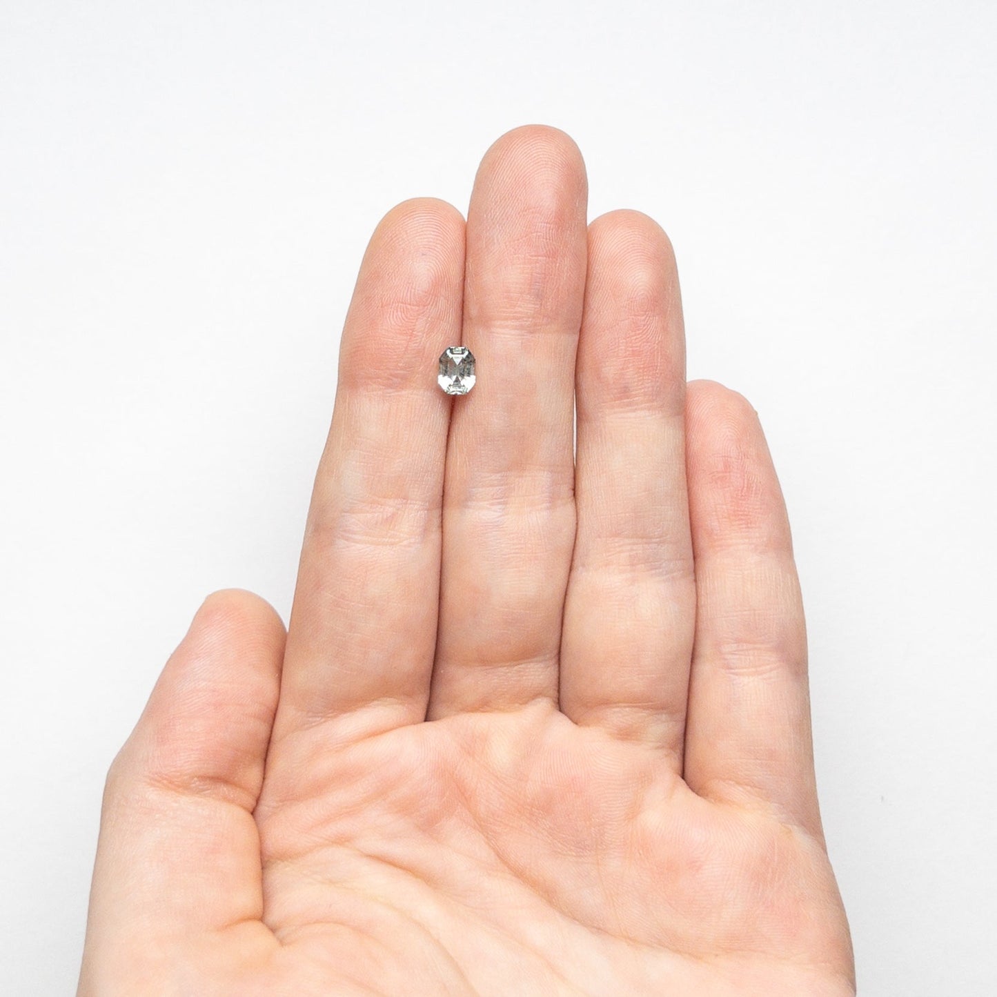 0.93ct 5.50x4.29x3.85mm カット コーナー レクタングル ステップ カット サファイア 23705-07