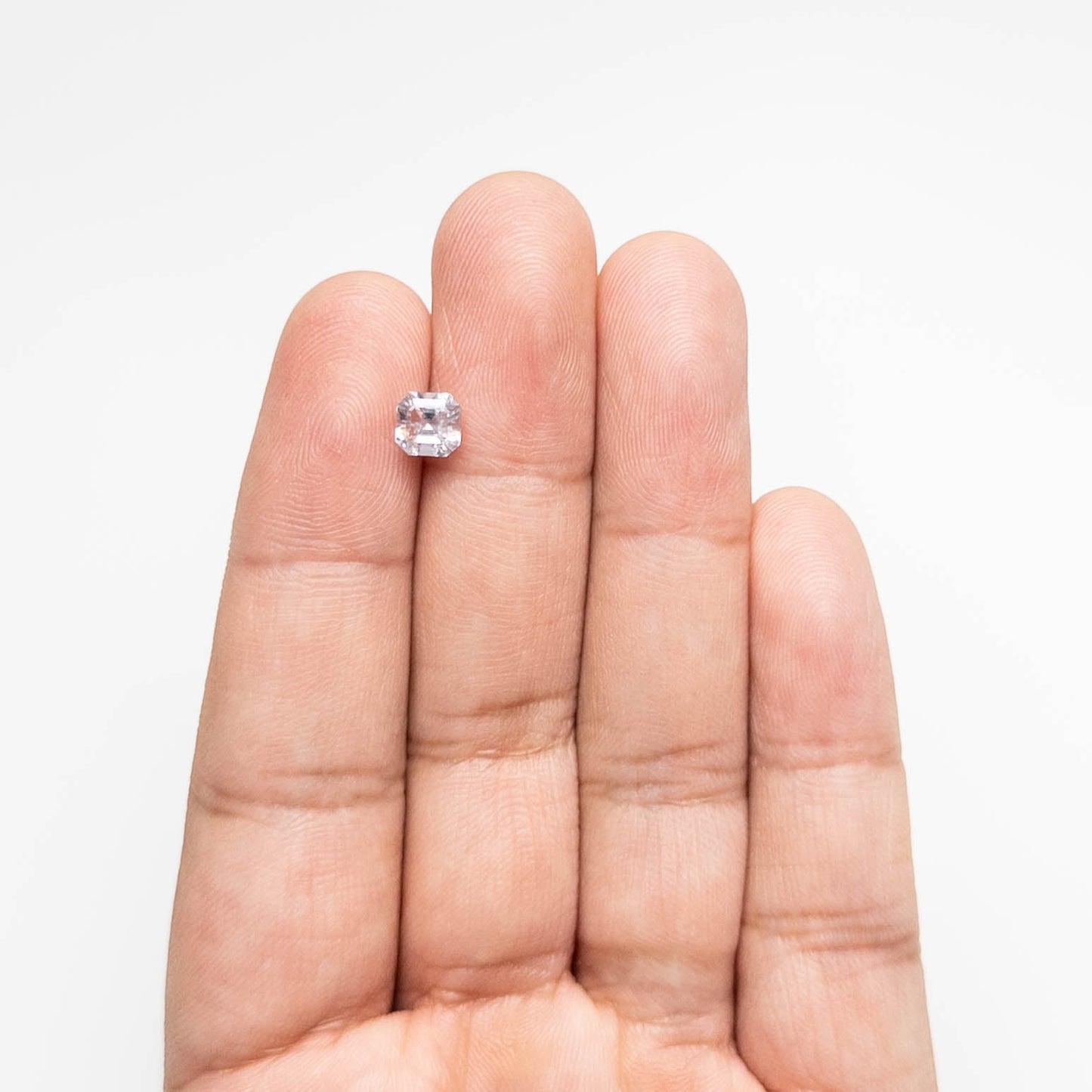 1.58ct 5.61x5.71x5.01mm カットコーナー レクタングル ブリリアント サファイア 23710-02