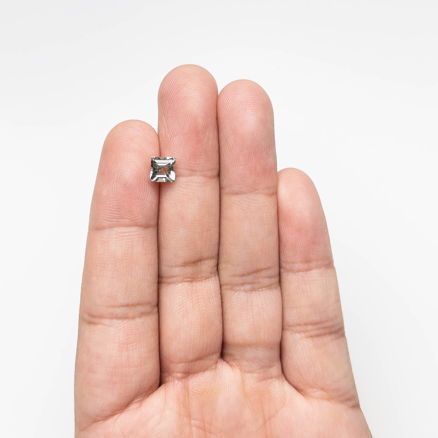 1.92ct 5.89x5.89x5.00mm スクエア ステップ カット サファイア 23710-06