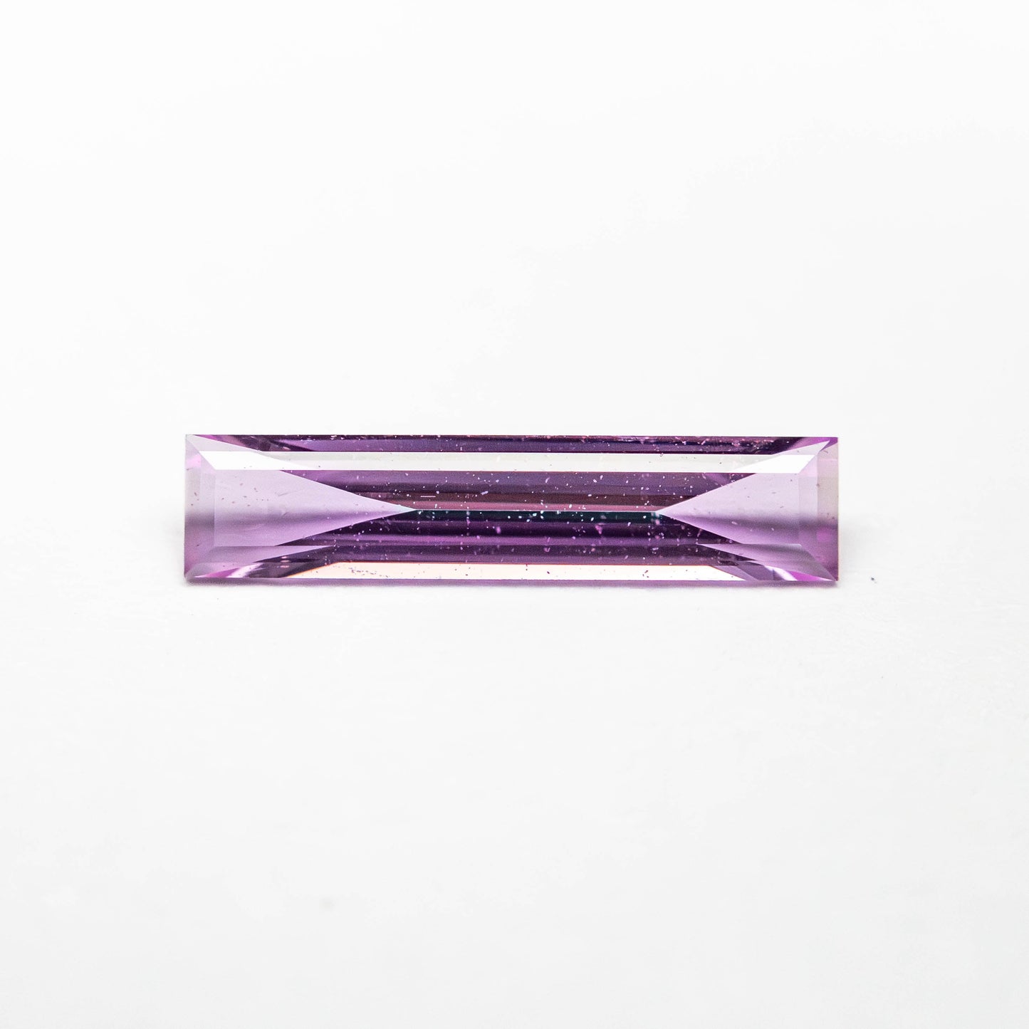 0.33ct 10.02x2.20x1.38mm バゲットステップカットサファイア 23769-01