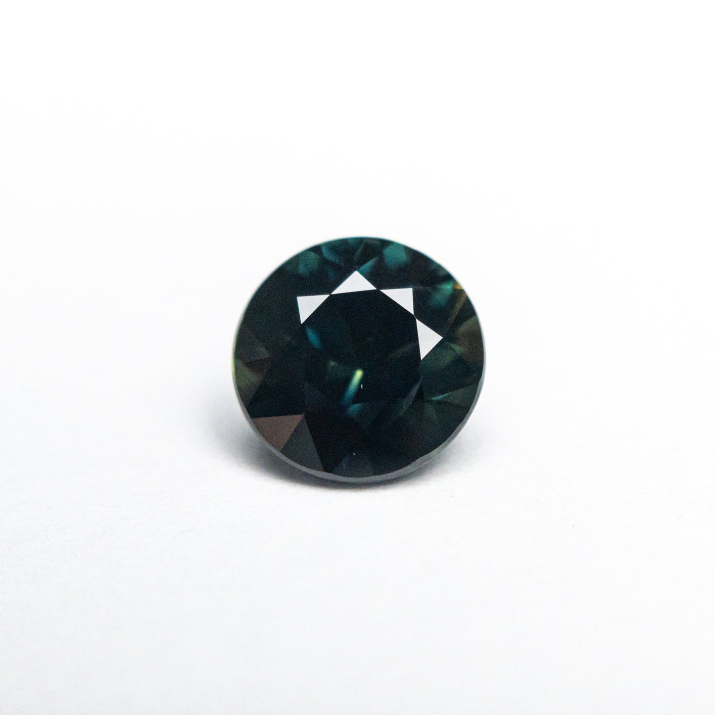 1.49ct 6.77x6.70x4.53mm ラウンドブリリアントサファイア 23806-18
