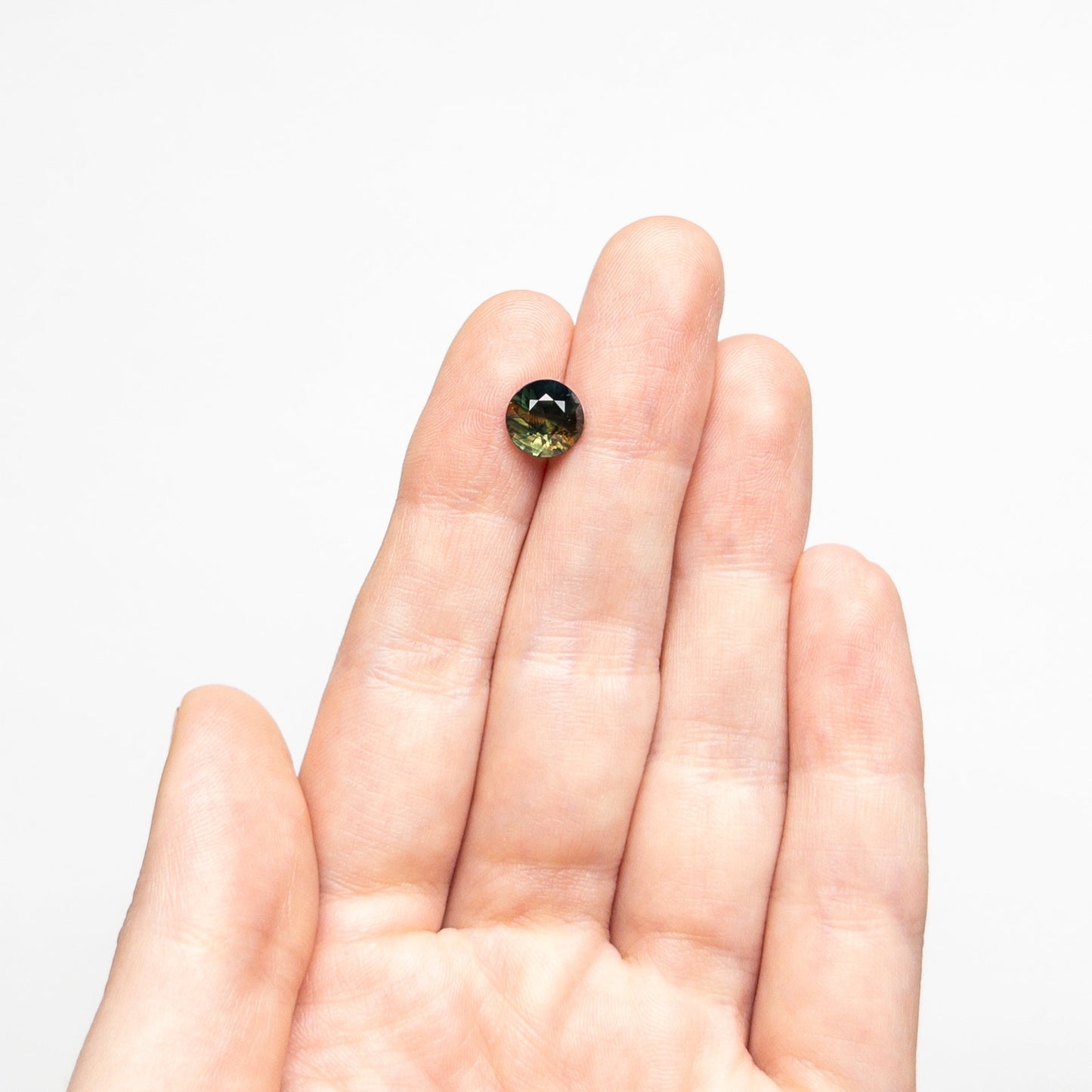 2.12ct 7.52x7.48x5.33mm ラウンド ブリリアント サファイア 23811-01