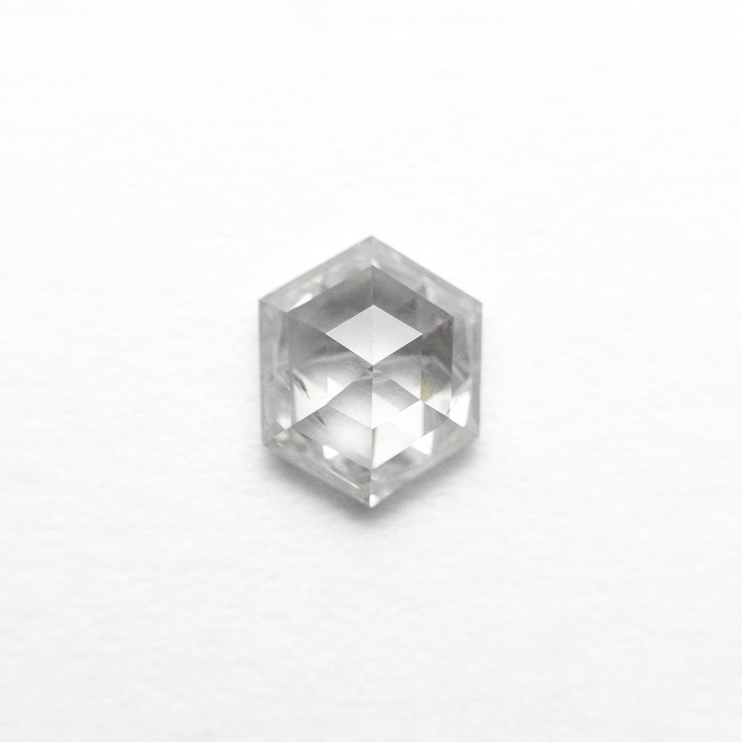 0.64ct 6.25x5.17x2.77mm ヘキサゴン ステップカット 23840-36