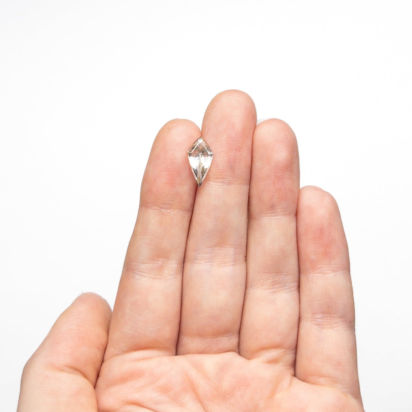 2.21ct 12.97x6.79x4.29mm カイト ステップ カット サファイア 24237-01