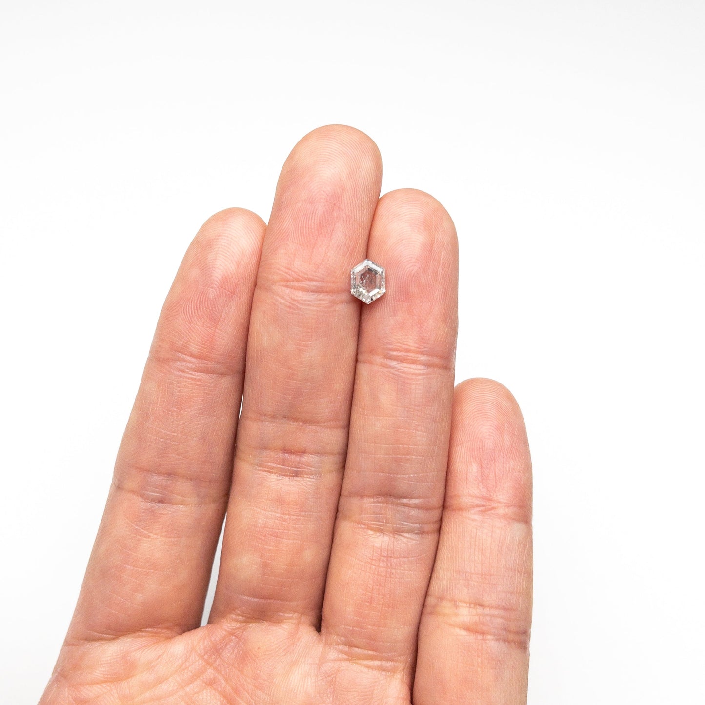 0.86ct 6.71x5.11x2.89mm ヘキサゴン ステップカット 🇨🇦 24588-01