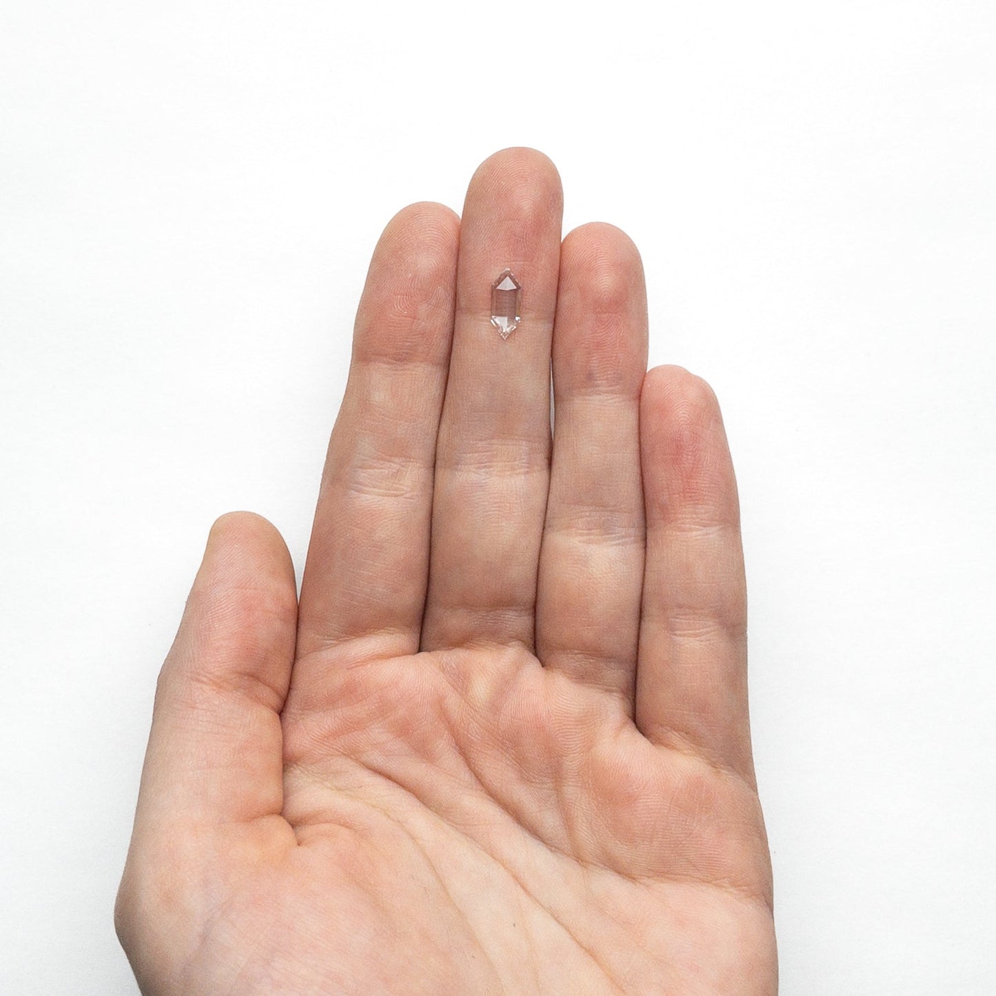 0.37ct 9.90x4.00x1.01mm ヘキサゴン ローズカット 24859-01