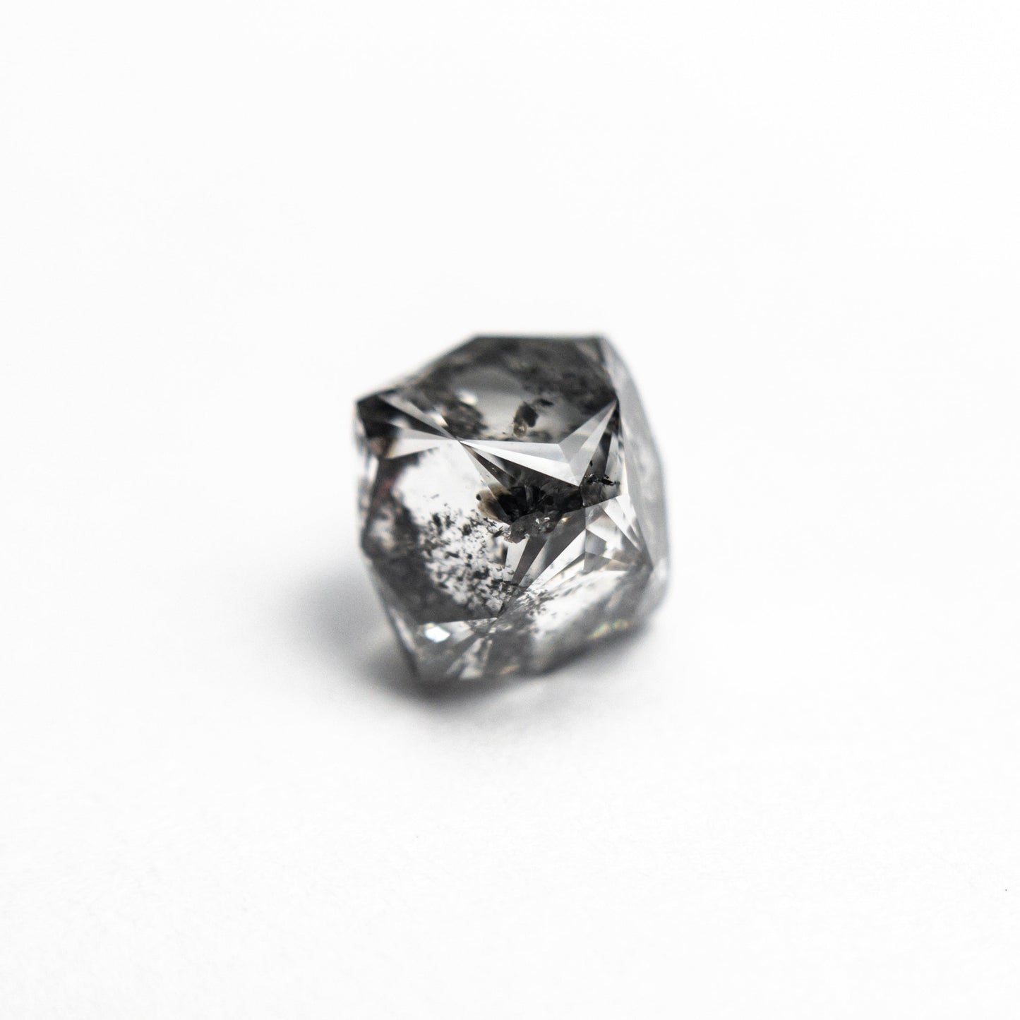 1.97ct 7.36x7.23x5.12mm 八面体 🇨🇦 24898-01