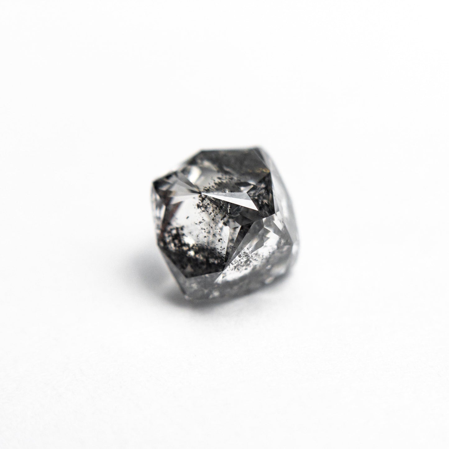 1.97ct 7.36x7.23x5.12mm 八面体 🇨🇦 24898-01
