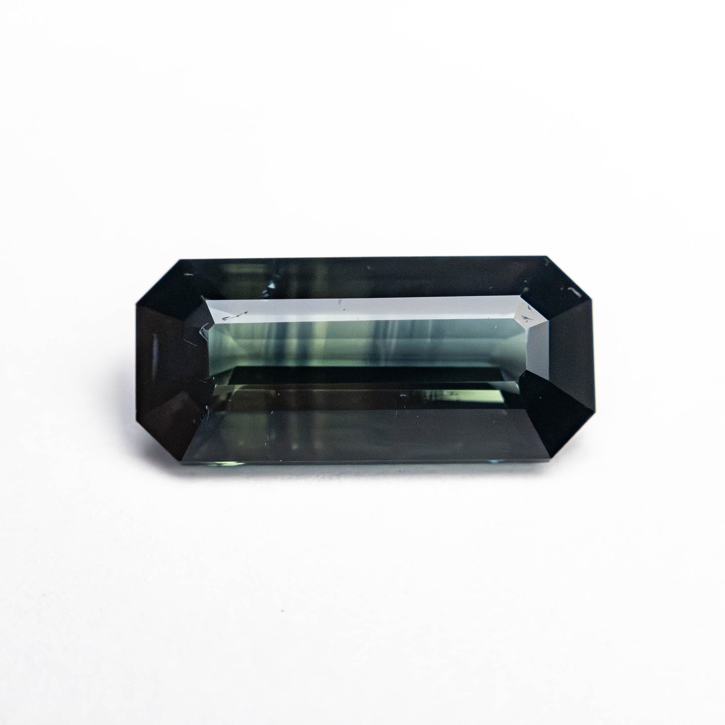 1.62ct 10.33x4.68x3.03mm コーナーカット 長方形 ステップカット サファイア 25194-01