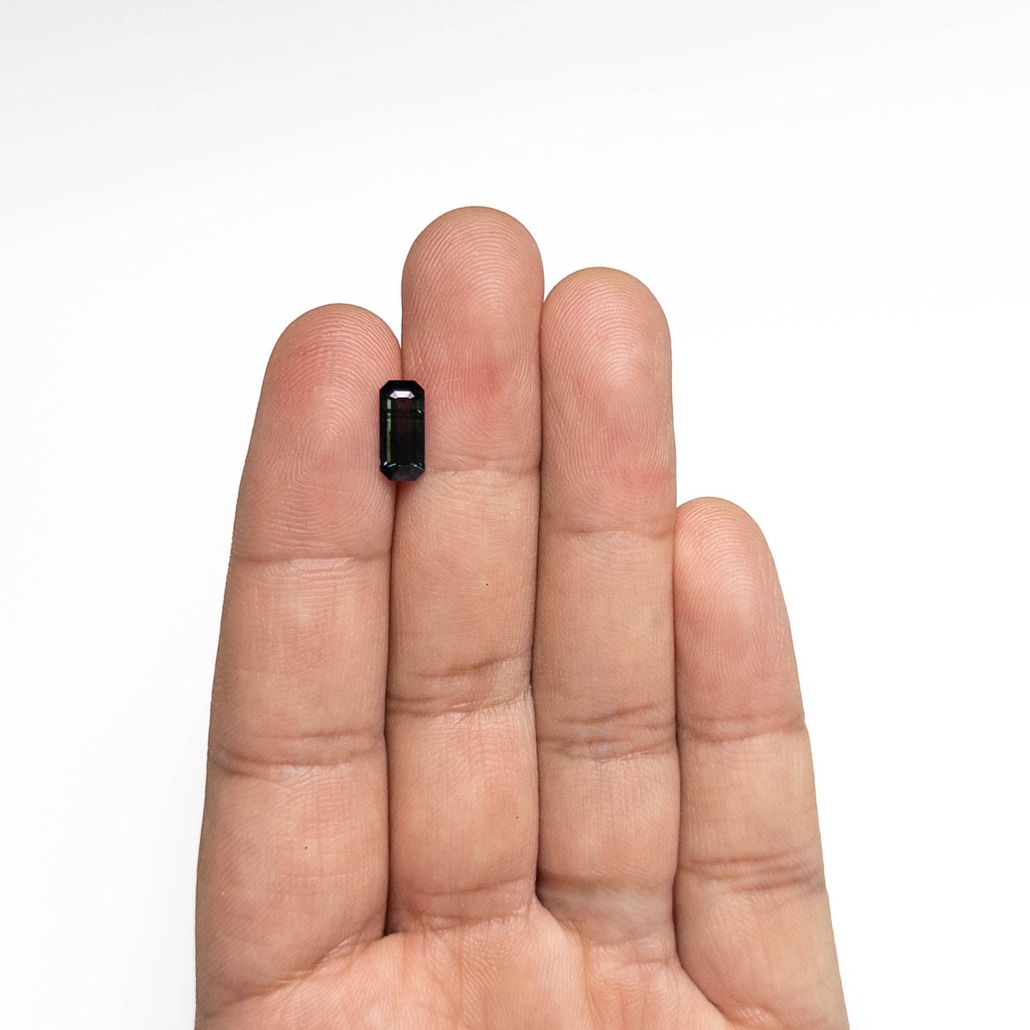 1.62ct 10.33x4.68x3.03mm コーナーカット 長方形 ステップカット サファイア 25194-01