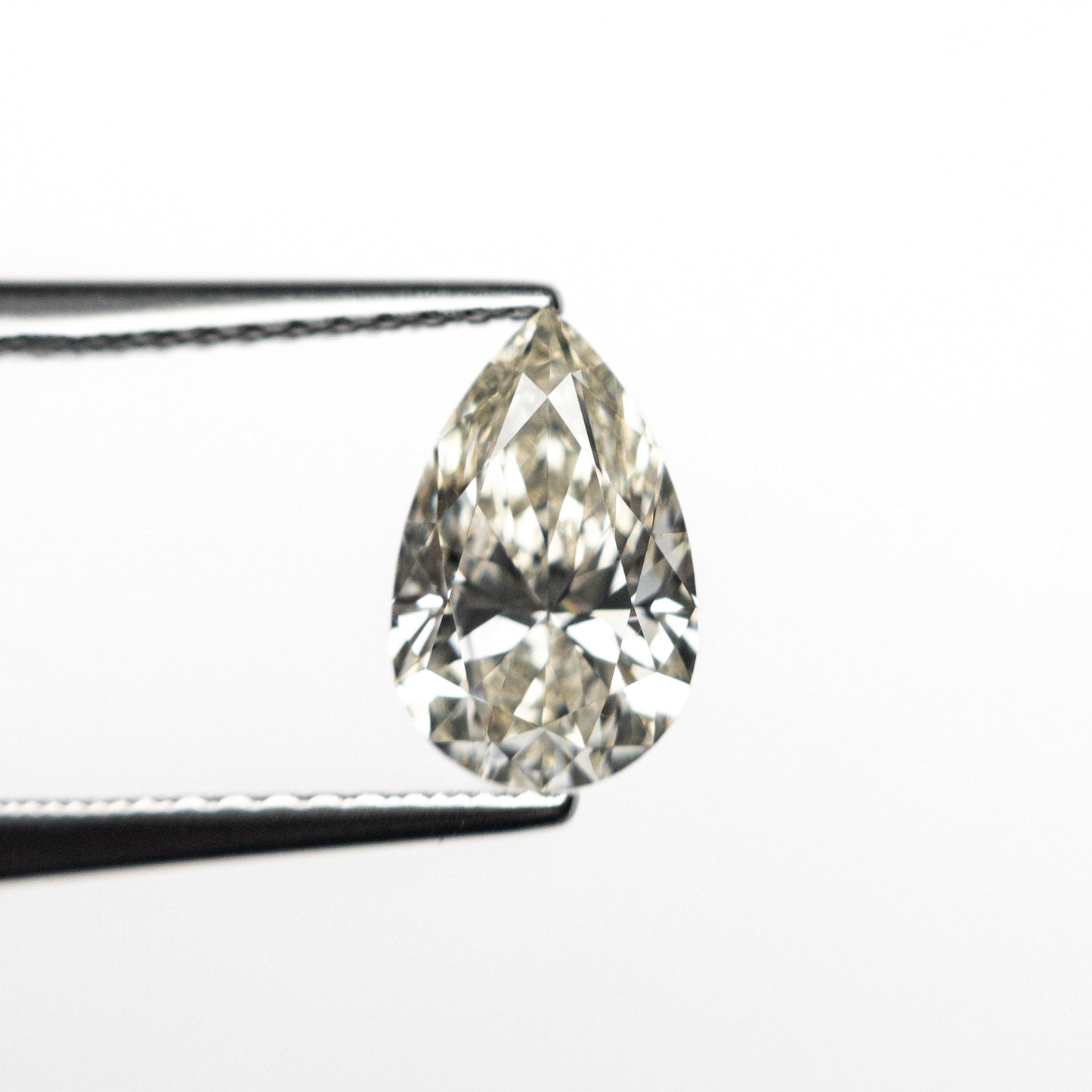 1.21ct 9.22x5.87x3.66mm GIA SI1 N ペアー ブリリアント 🇨🇦 25221-01