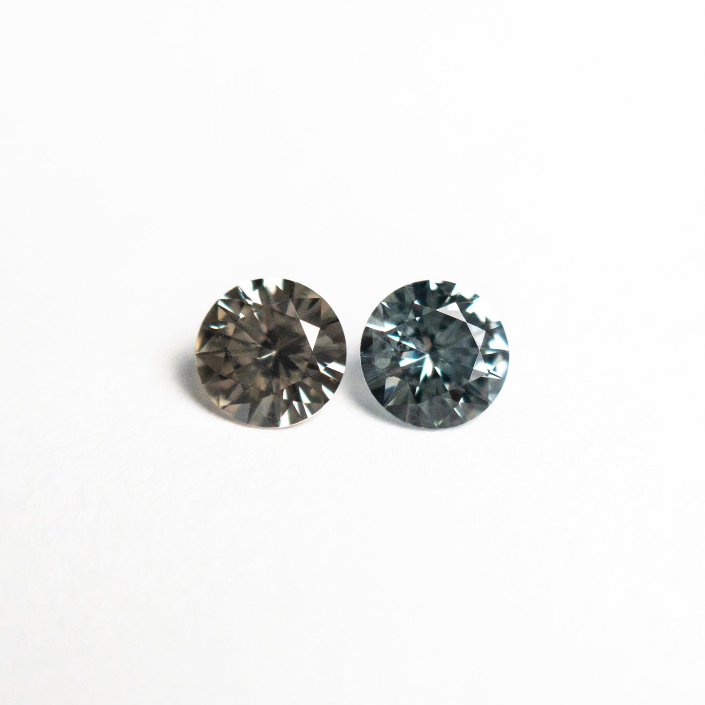 0.54cttw 2個 3.97x3.96x2.42mm 3.95x3.94x2.42mm ラウンドブリリアントサファイア マッチングペア 25441-01