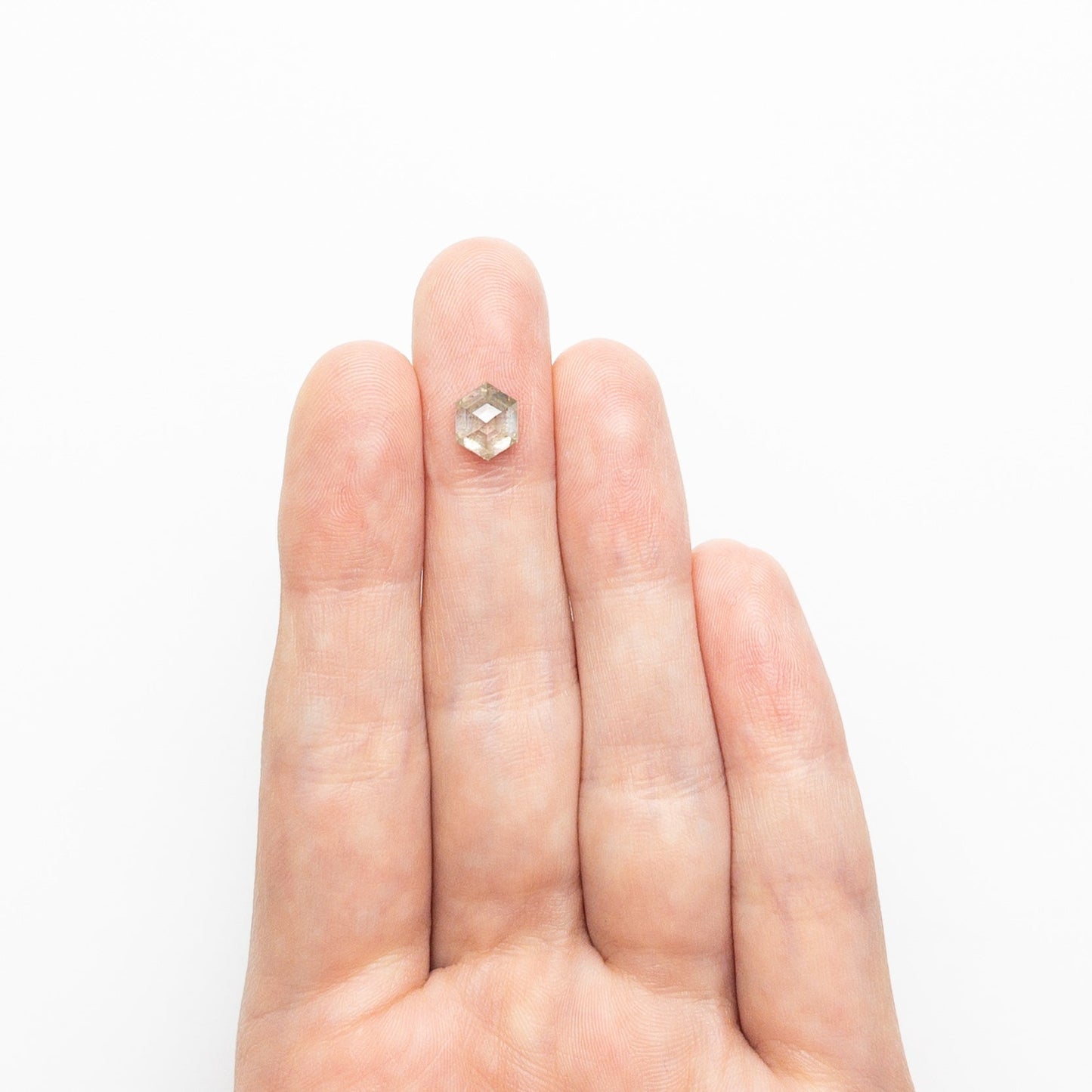 1.66ct 7.65x6.06x4.36mm ヘキサゴンステップカット 25455-04