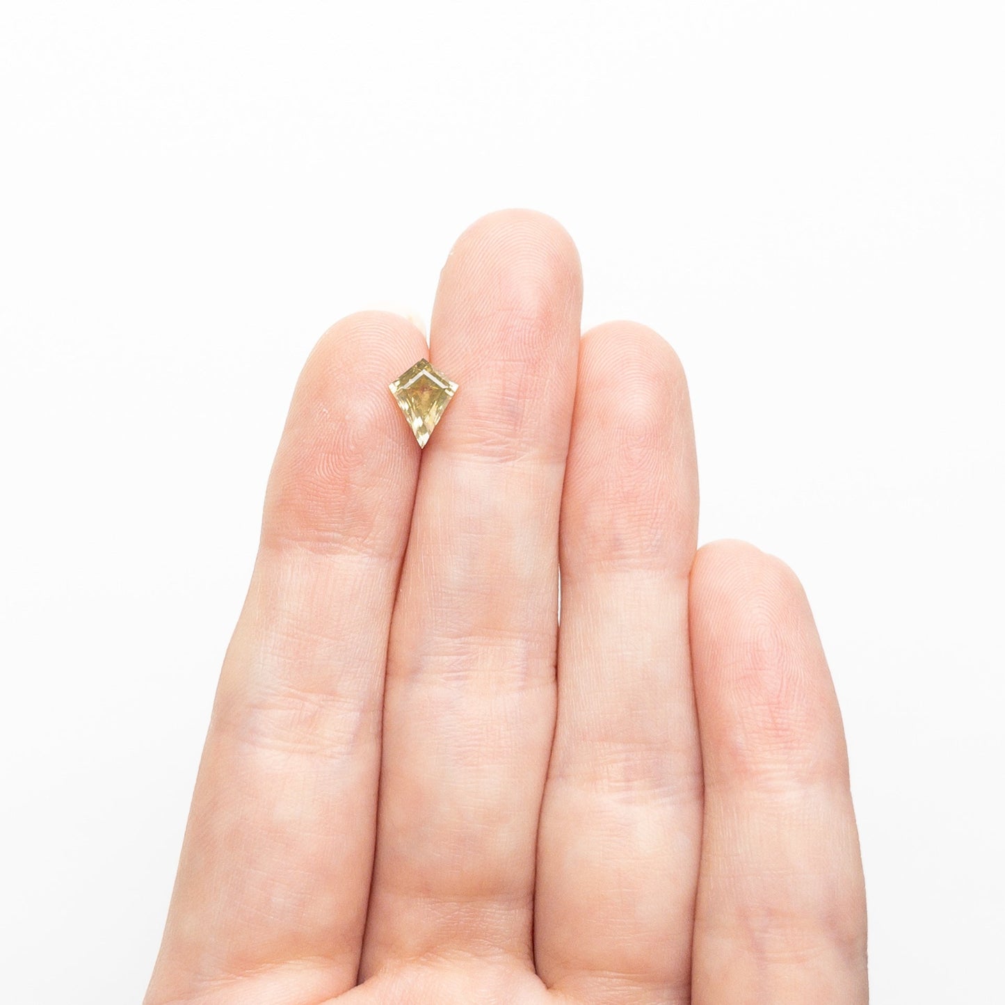 1.05ct 8.38x6.43x3.65mm カイトステップカット 25455-14