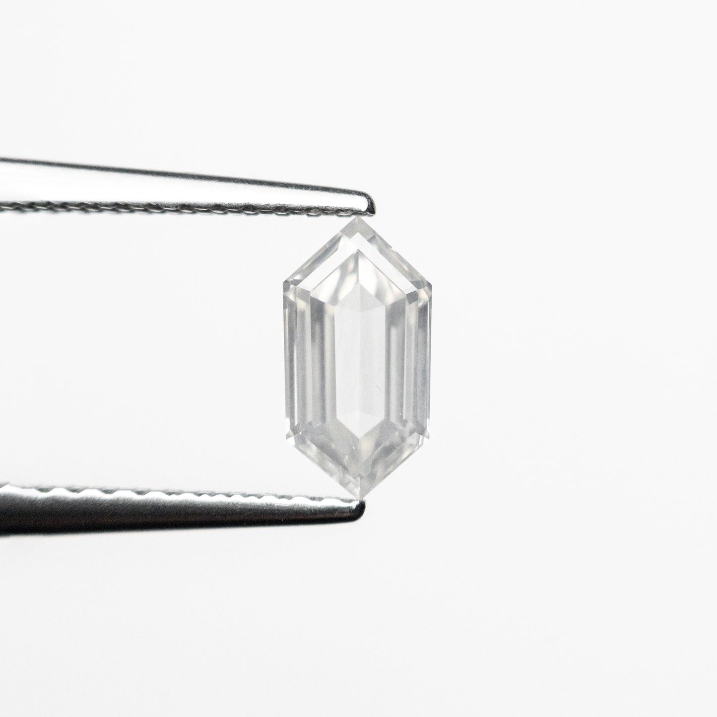 0.64ct 7.71x4.04x2.26mm Hexagon Step Cut 25457-19