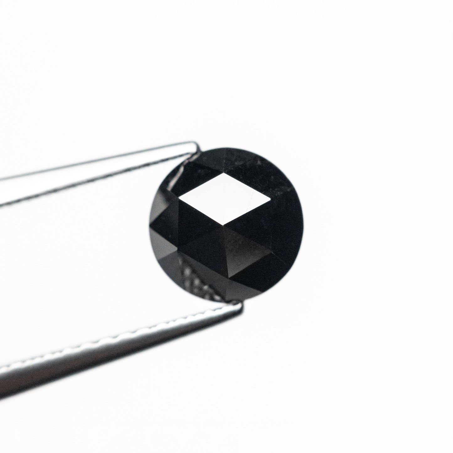 1.48カラット 6.92x6.88x3.63mm ラウンド ローズカット 25474-05